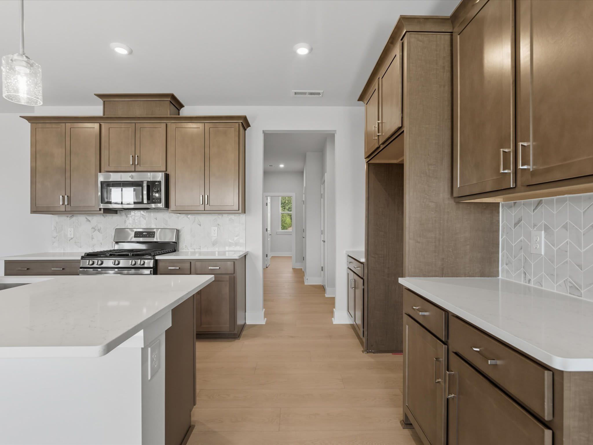 323 Ardmore Dr