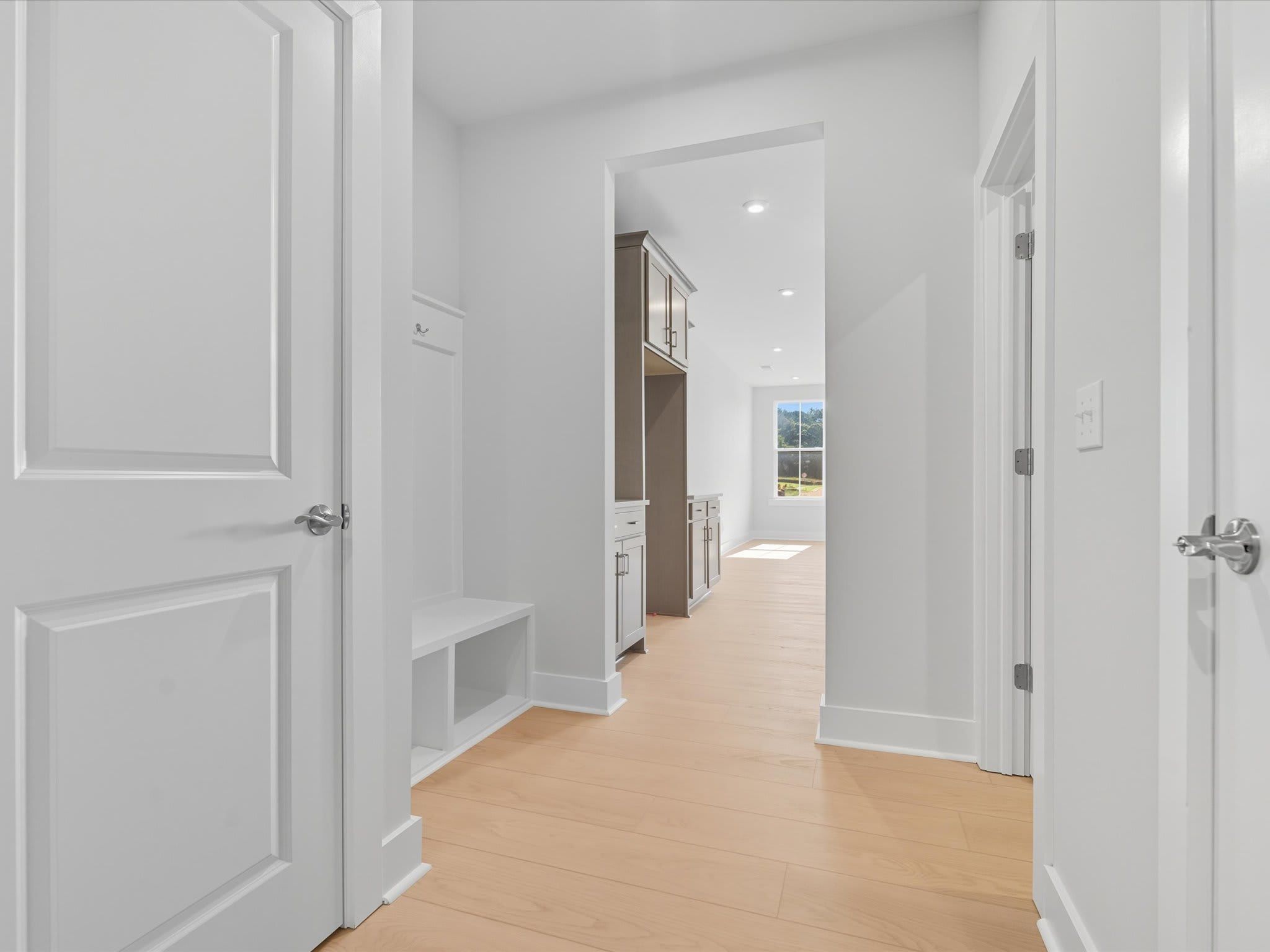 323 Ardmore Dr