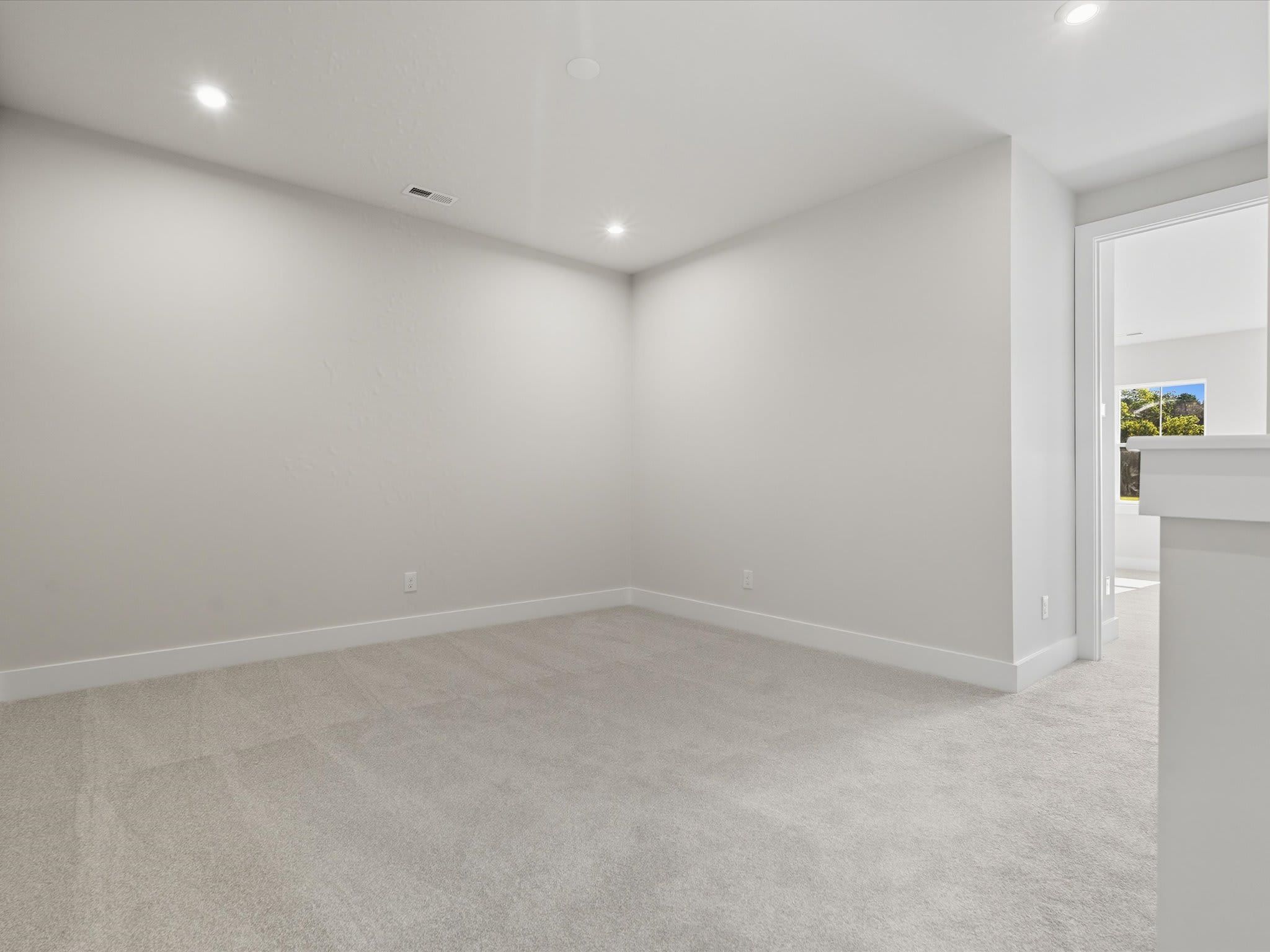 323 Ardmore Dr