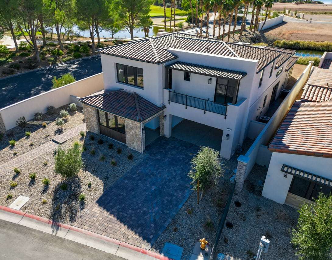 45 BELLISSIMA LAGO COURT