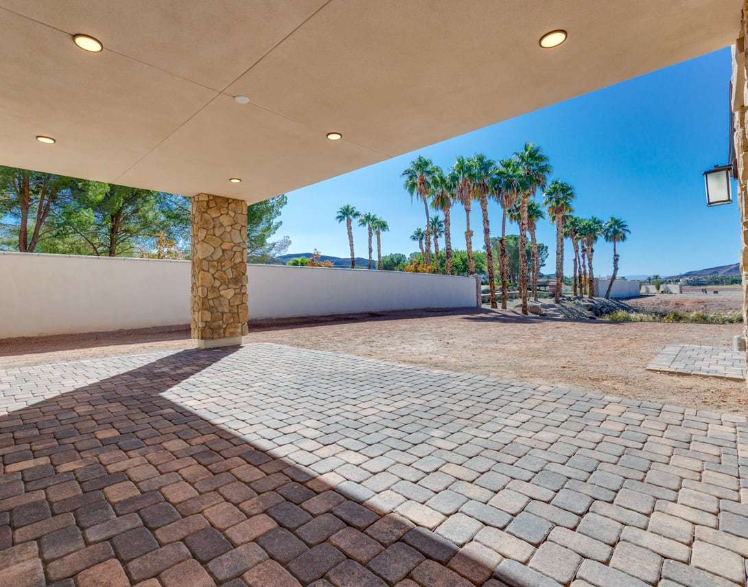 45 BELLISSIMA LAGO COURT