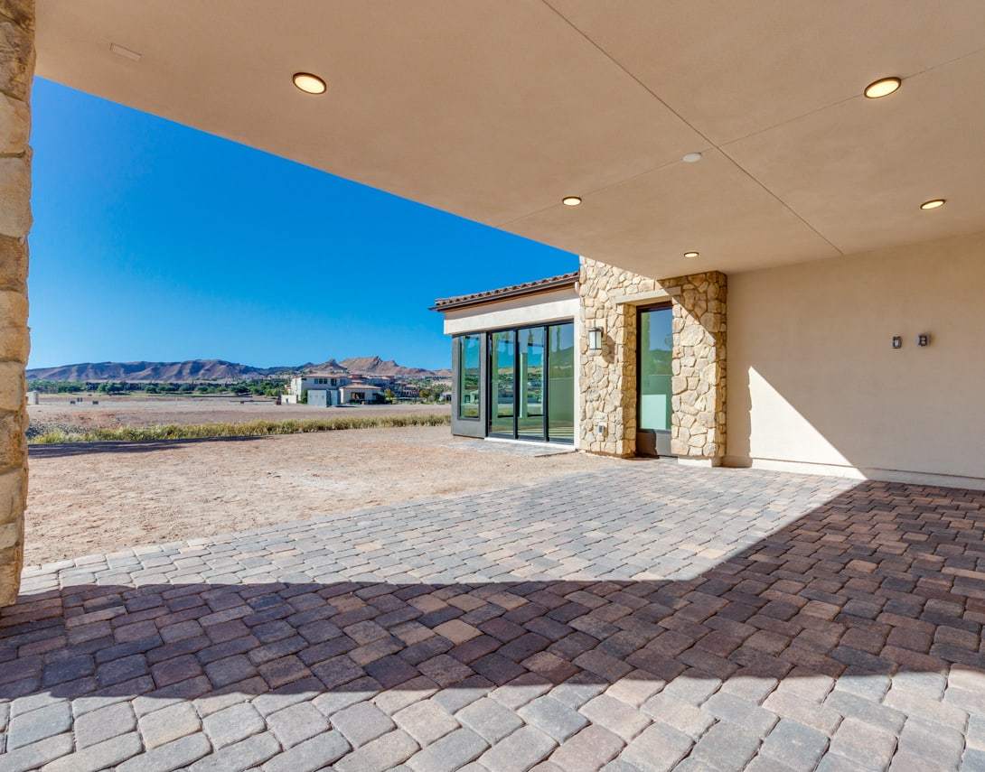 45 BELLISSIMA LAGO COURT