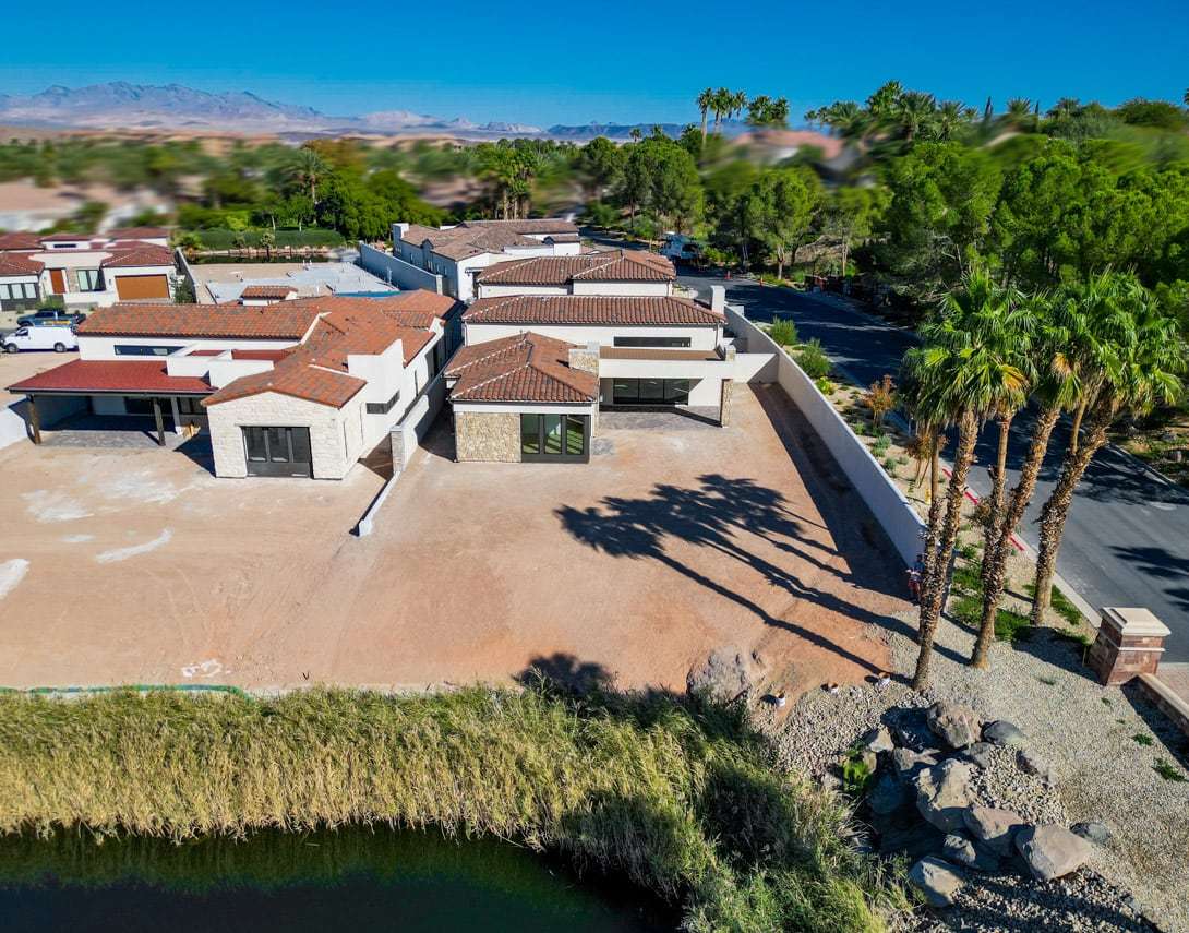 45 BELLISSIMA LAGO COURT