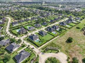 The Estates at James Lane - Fulshear, TX