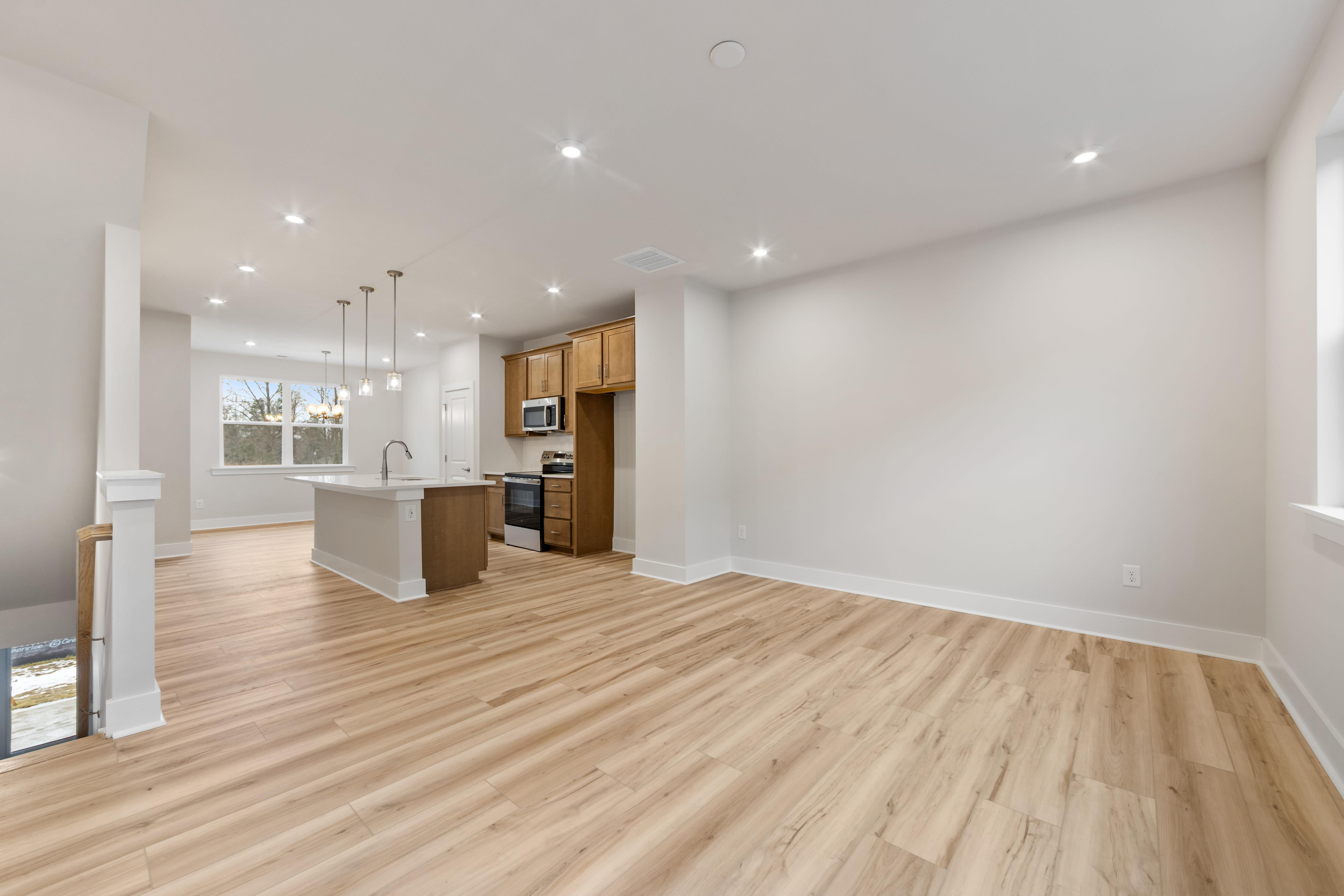 6008 Pivot Ct