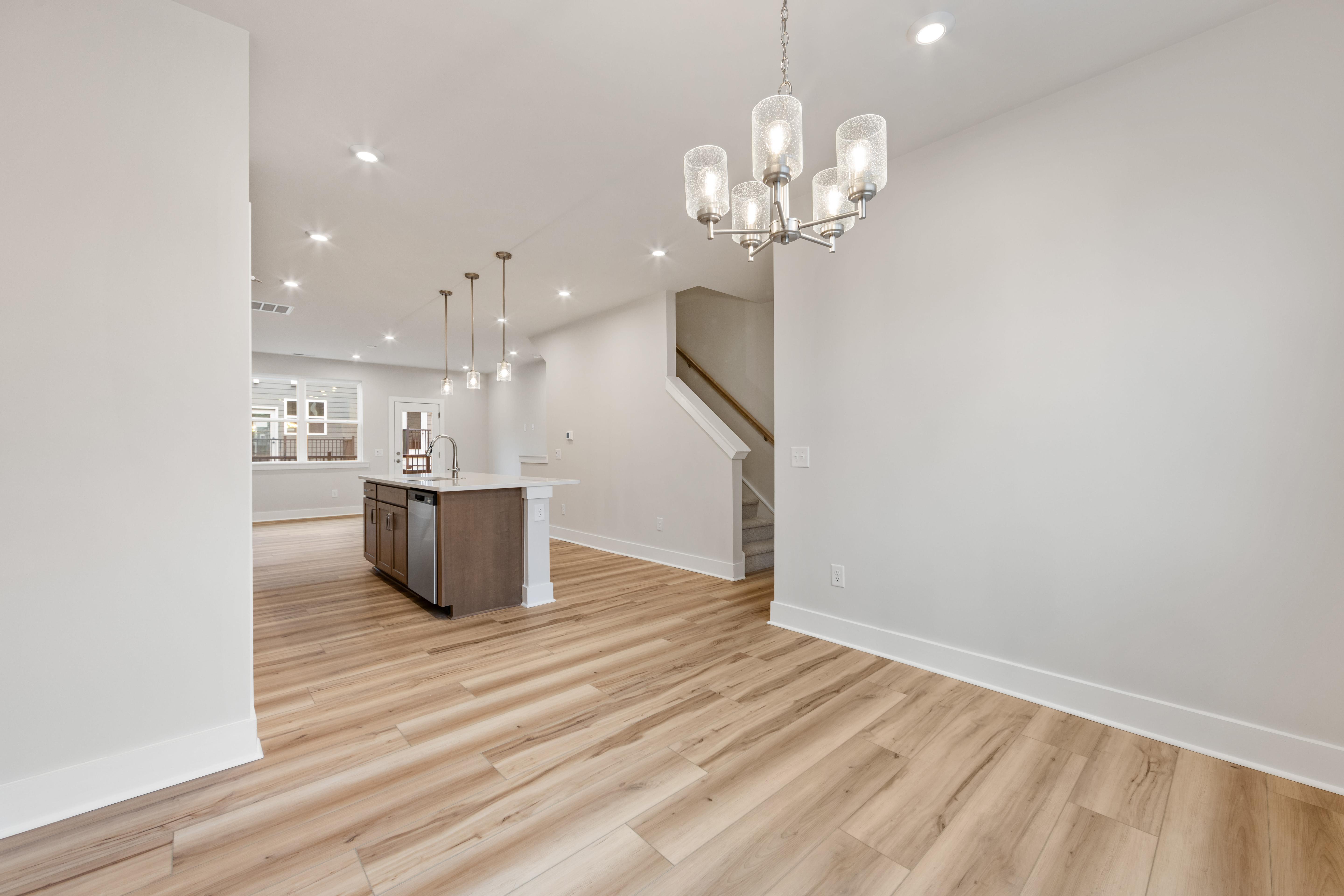 6008 Pivot Ct