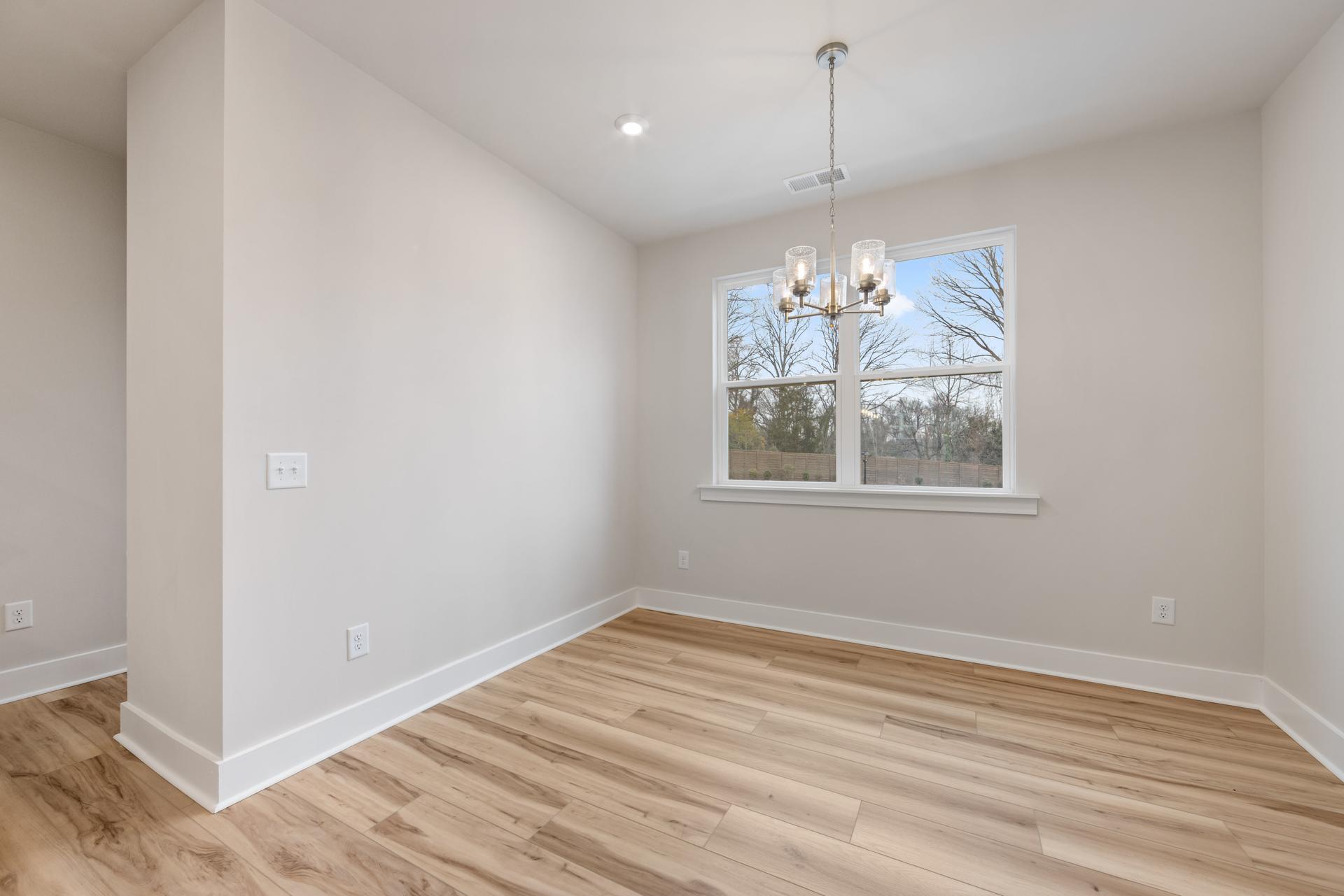 6008 Pivot Ct