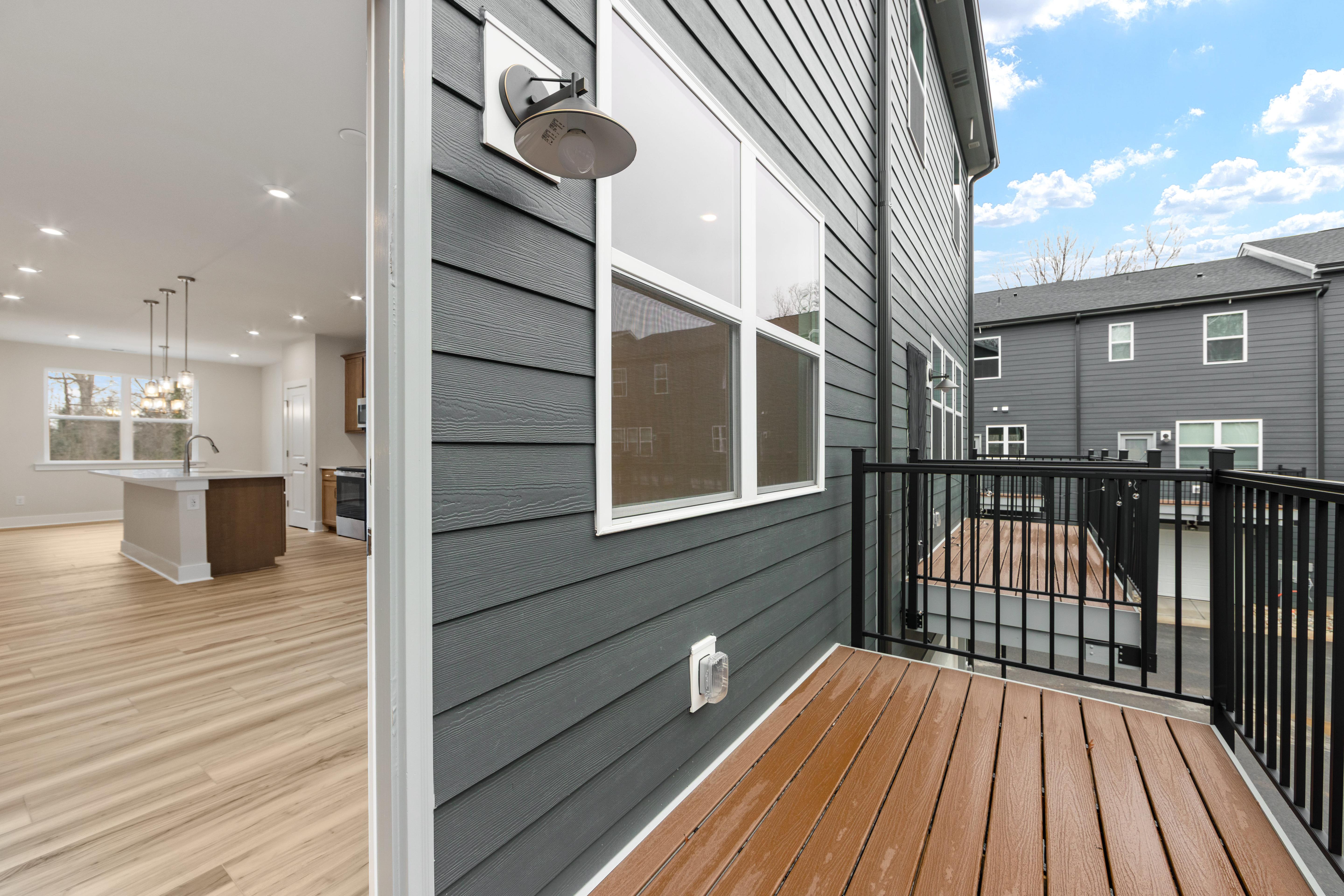 6008 Pivot Ct