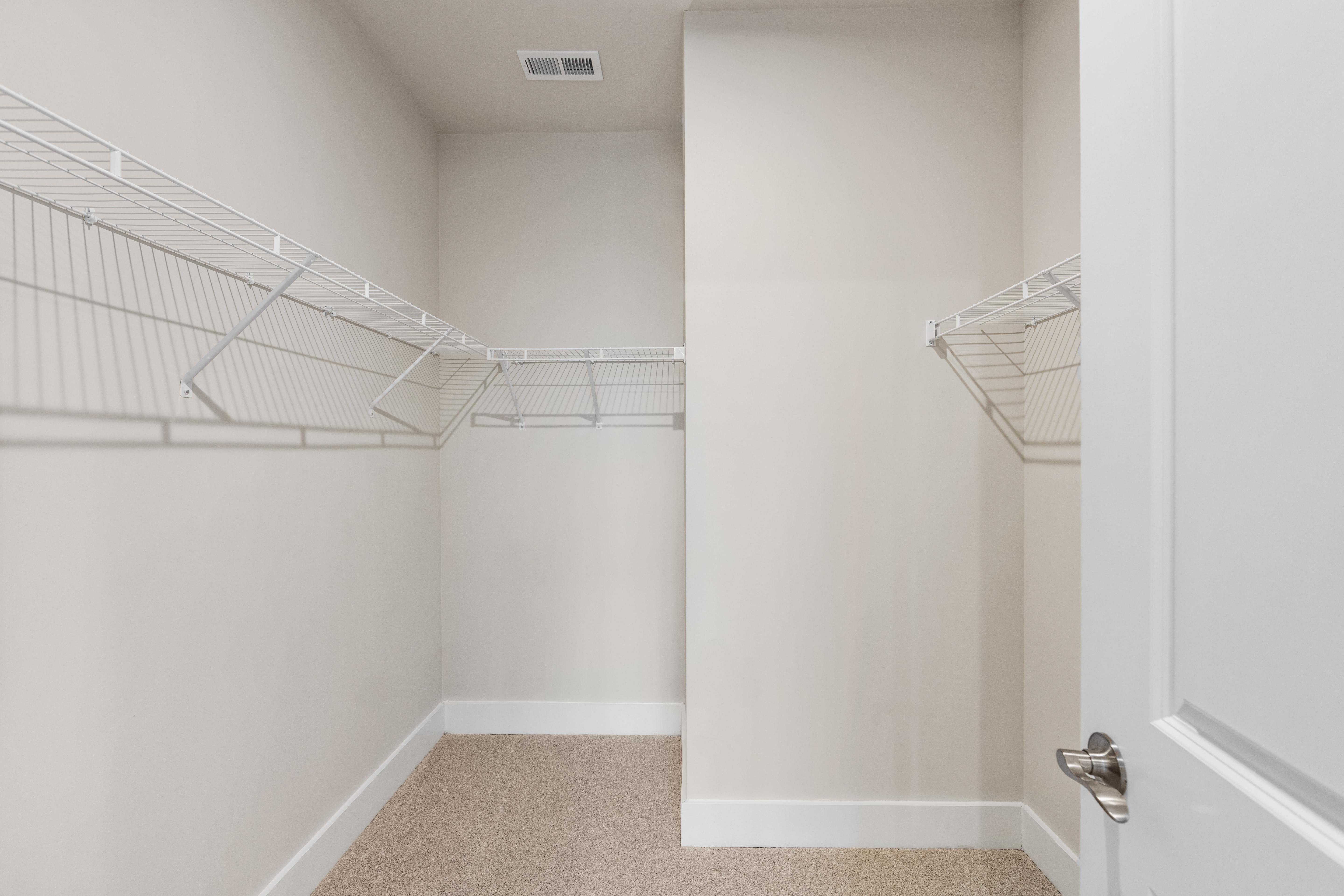 6008 Pivot Ct
