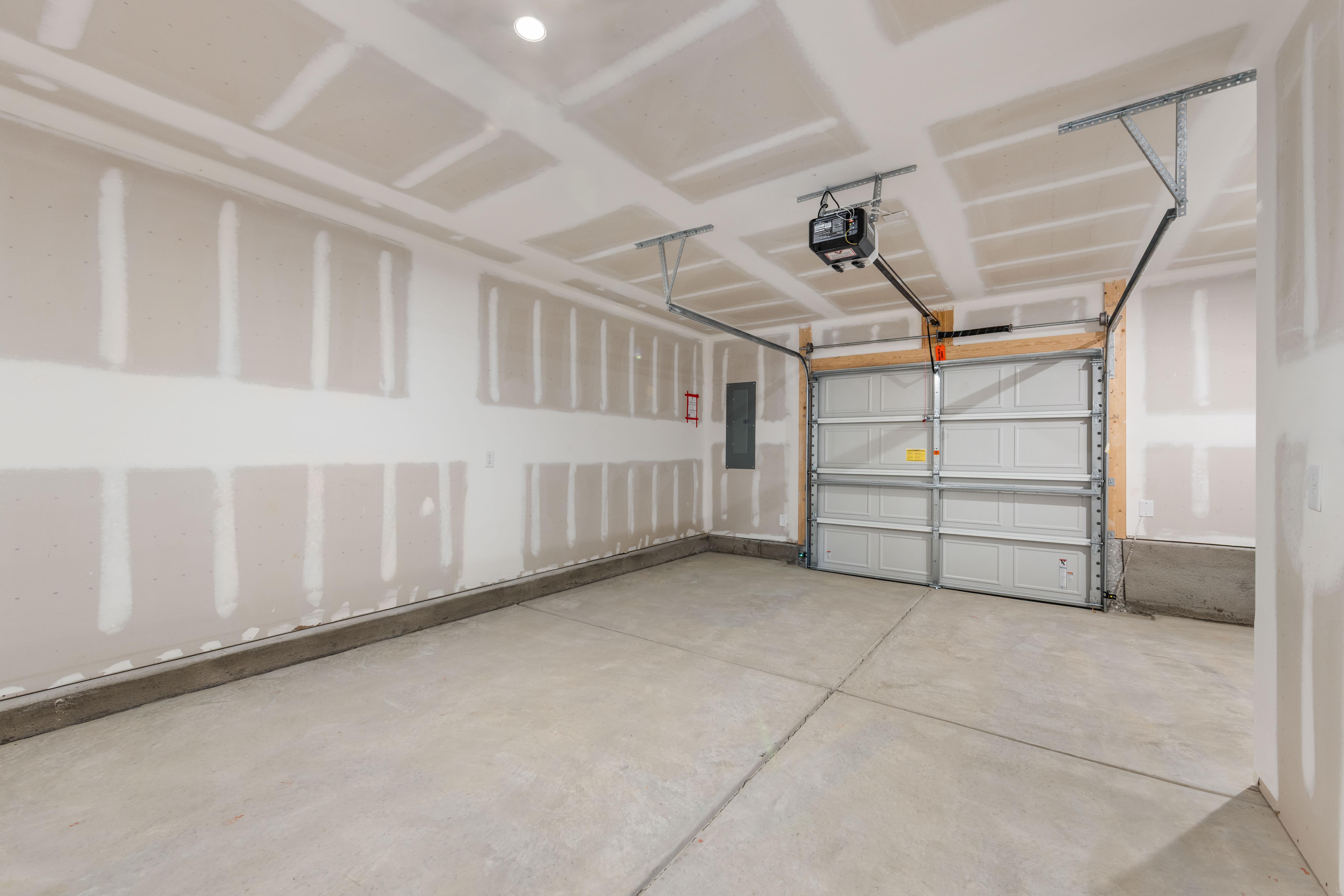 6008 Pivot Ct