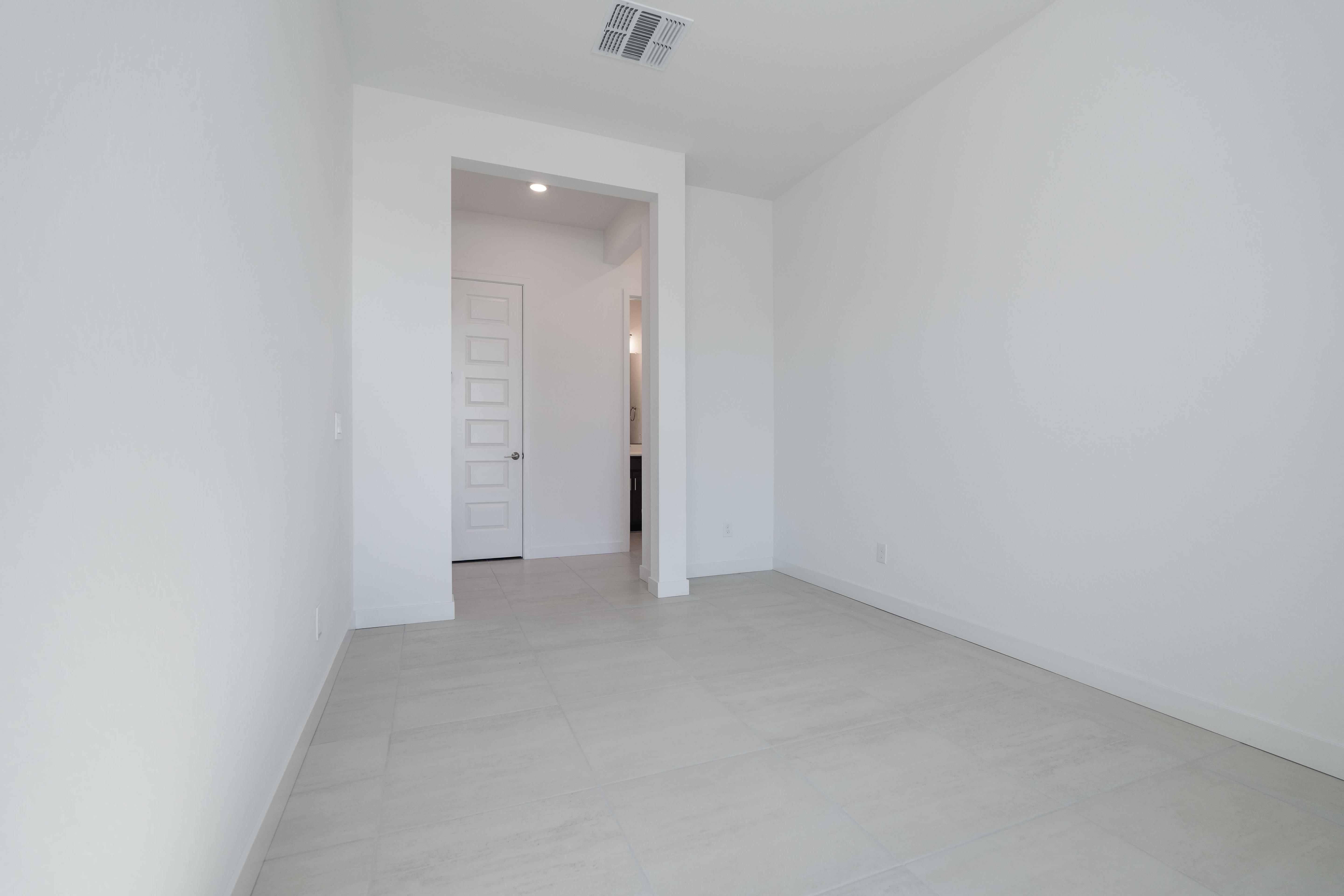 2138 E MILL RD