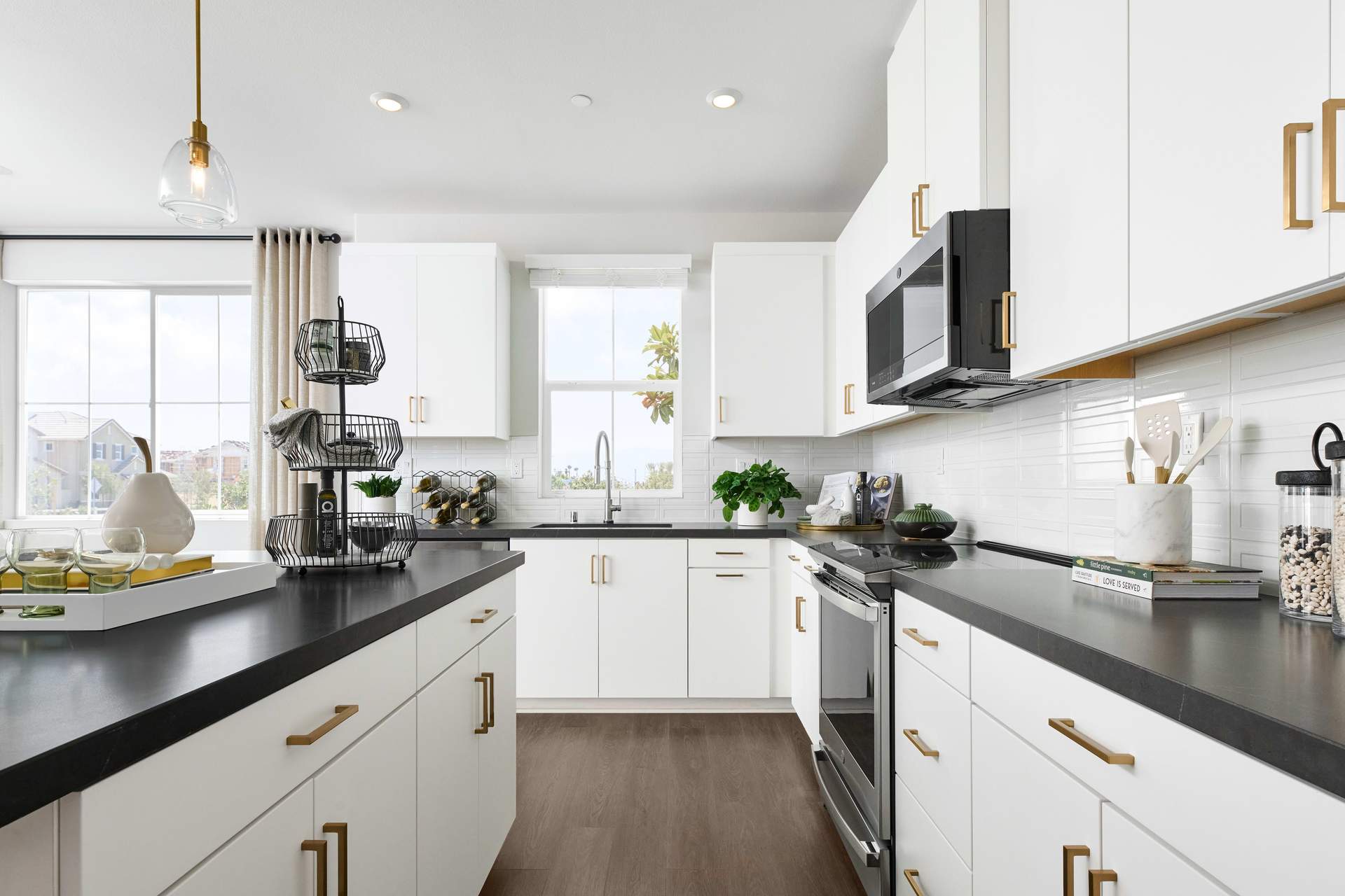 16124 East Preserve Loop | HS 20