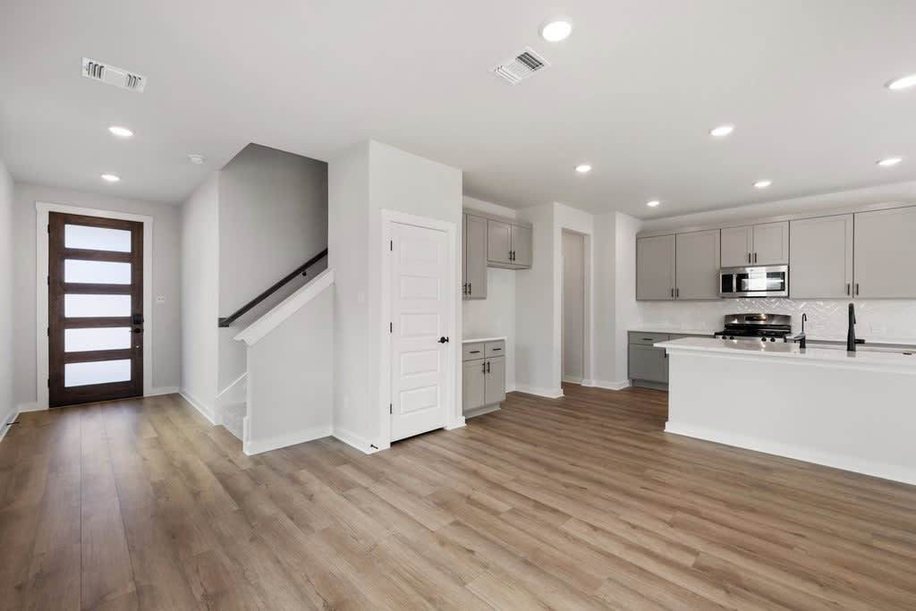 302 Marie Way