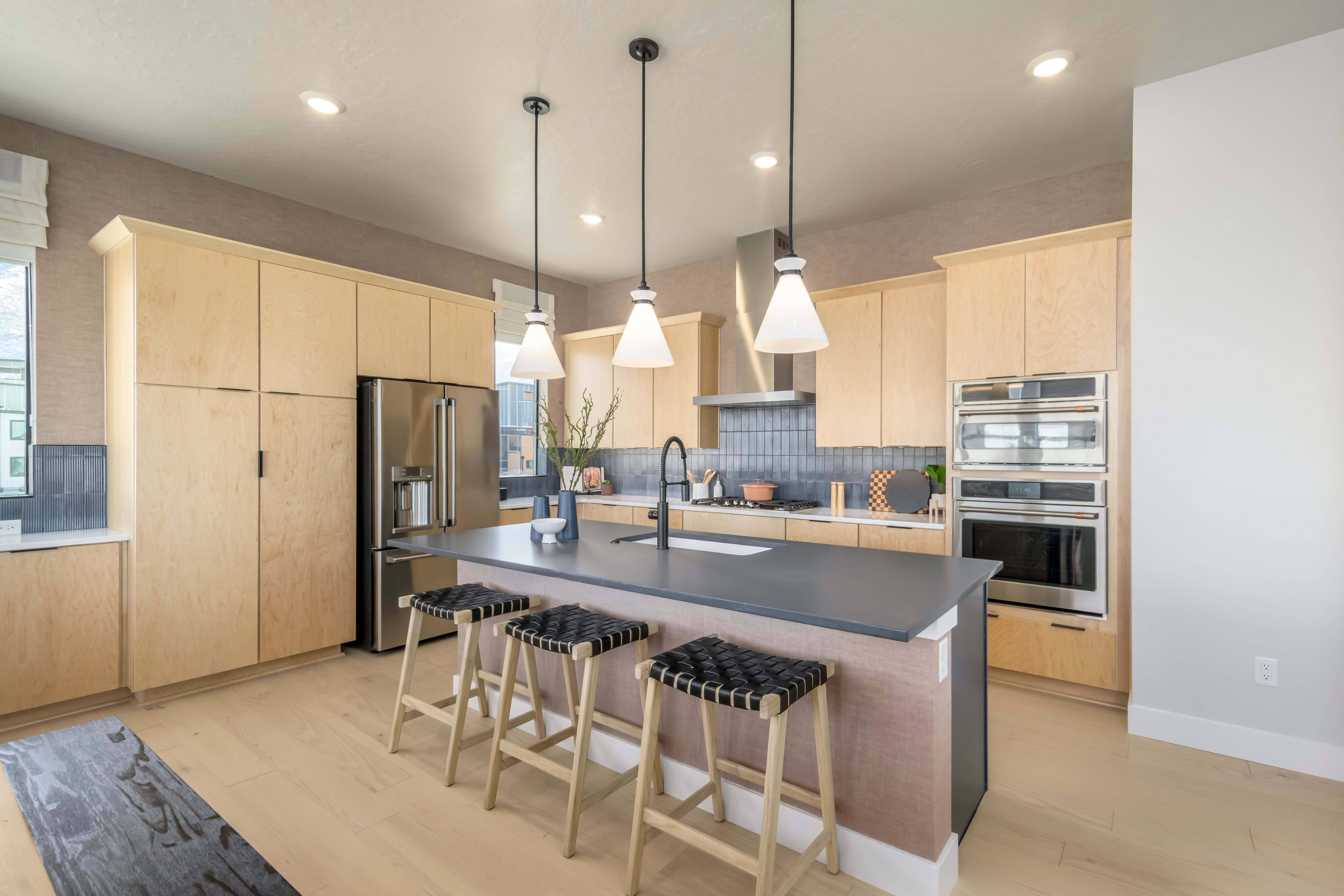 4972 S Cajon Lane