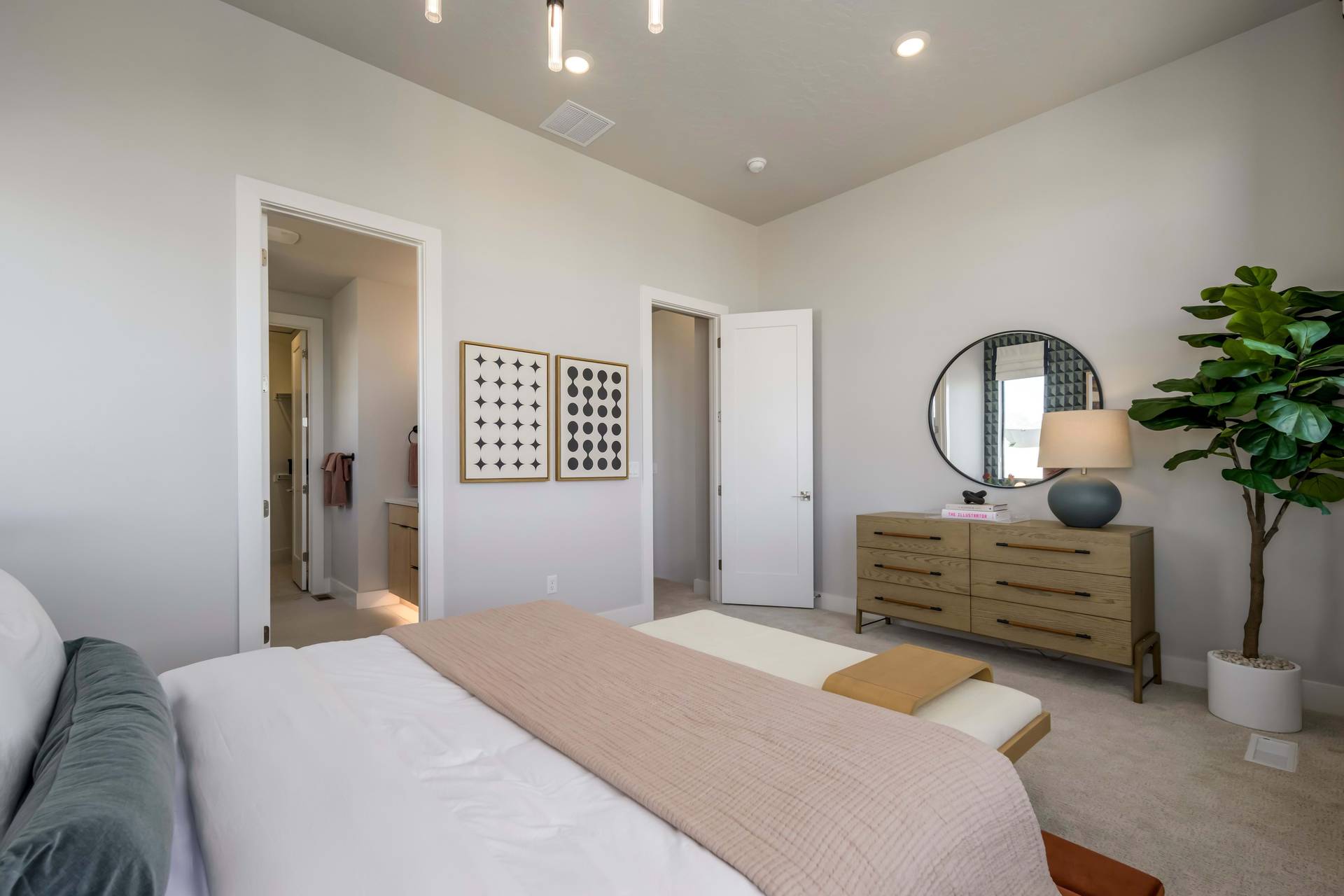 4980 S Cajon Lane