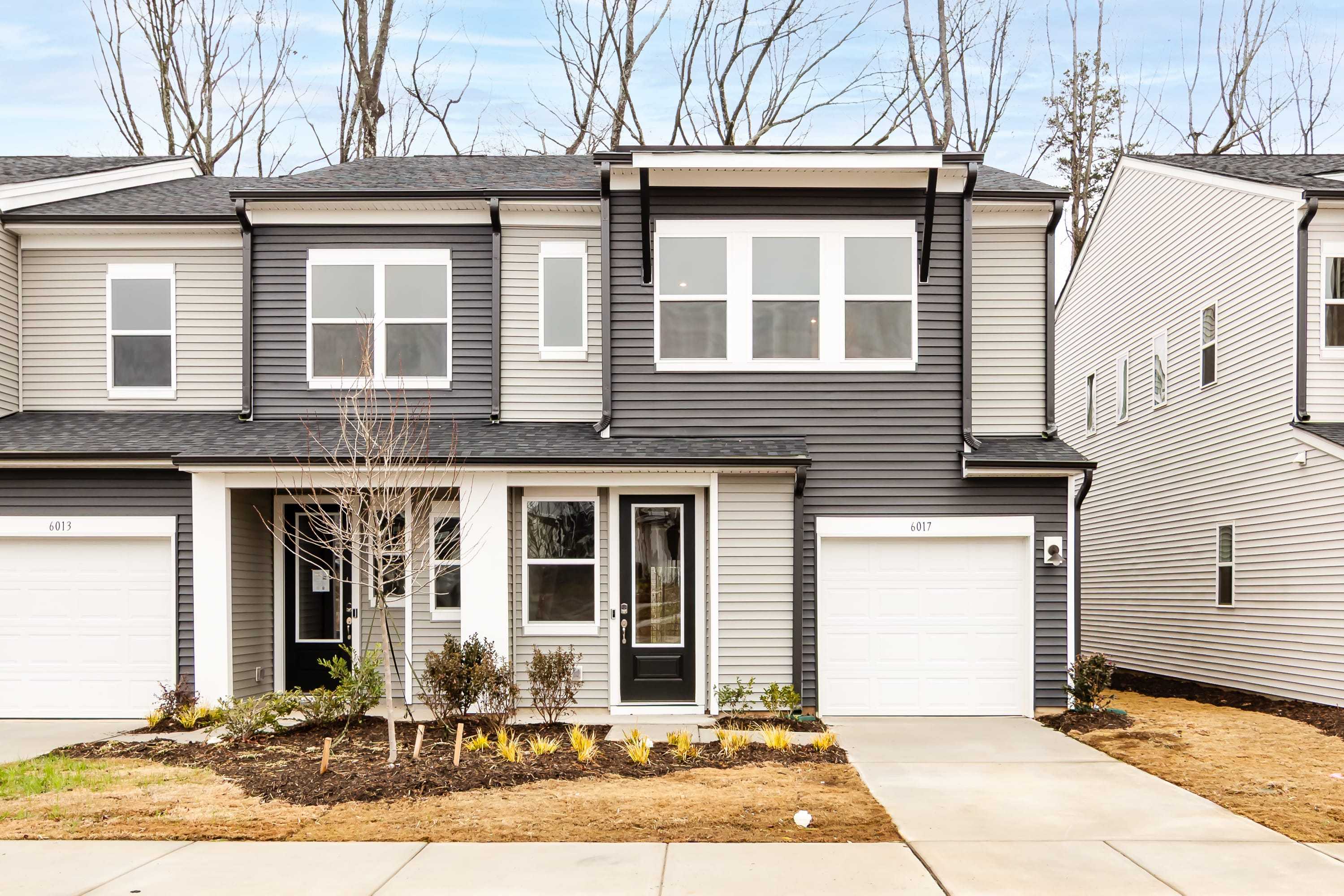 6017 Longar Lane