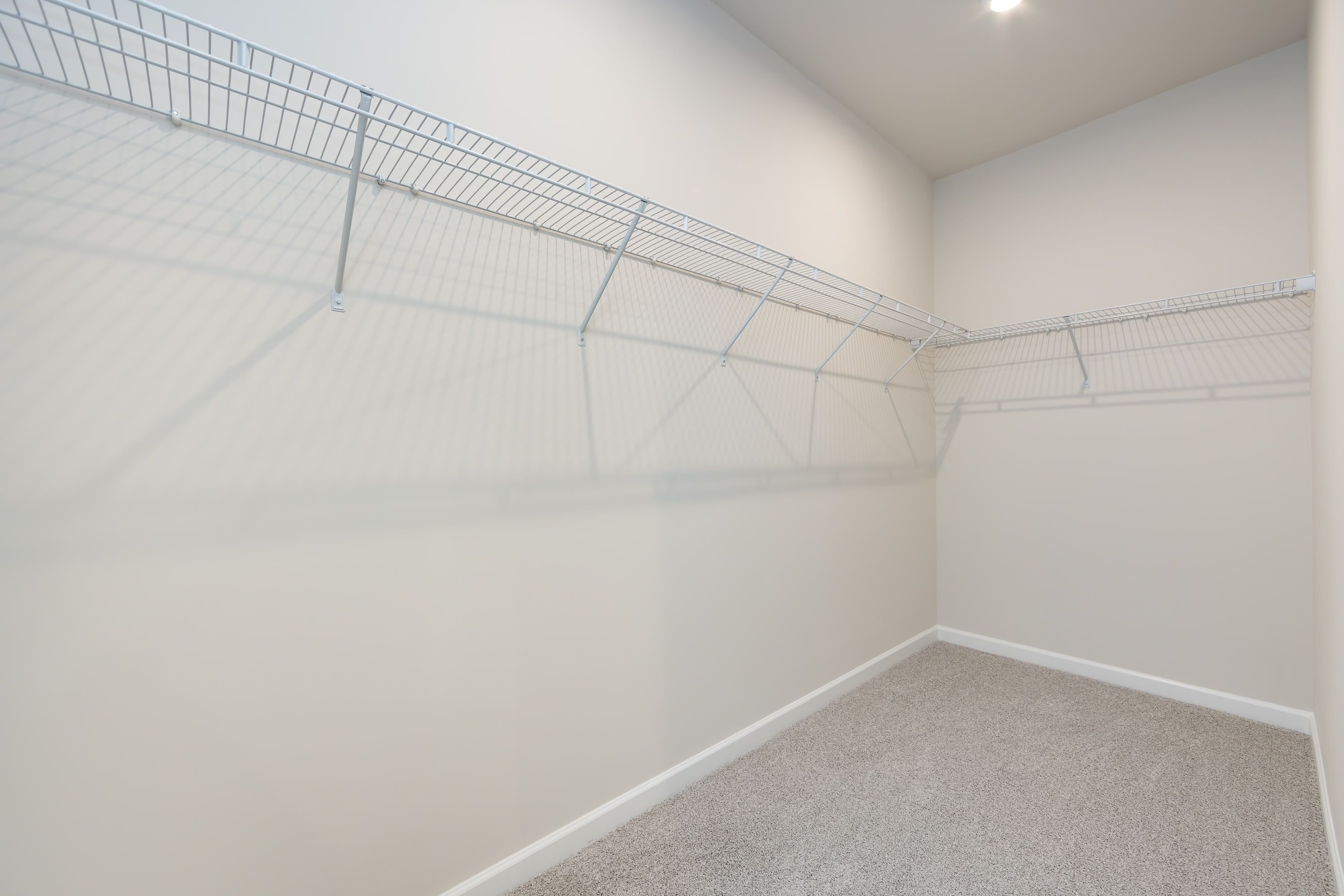 6017 Longar Lane