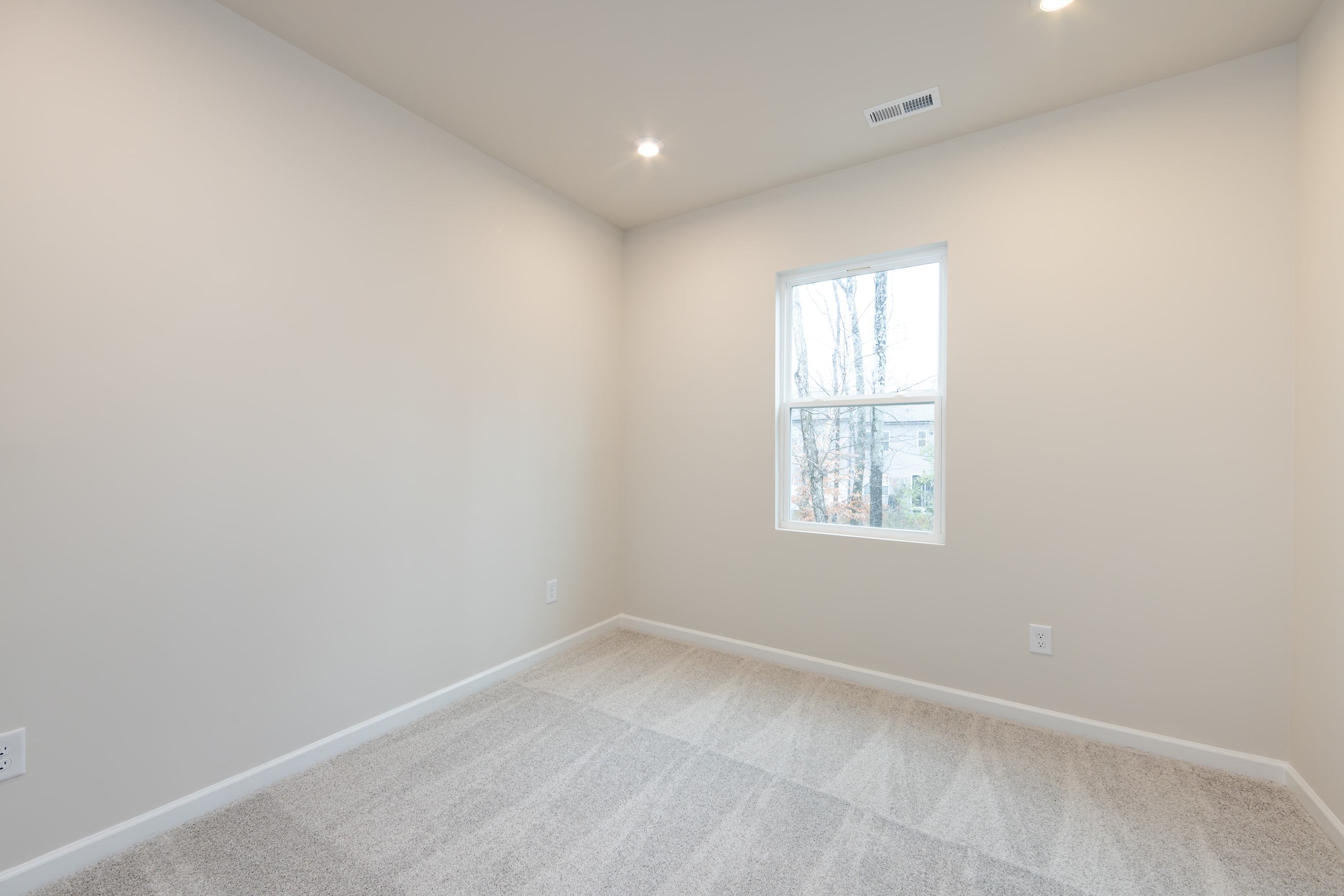 6017 Longar Lane