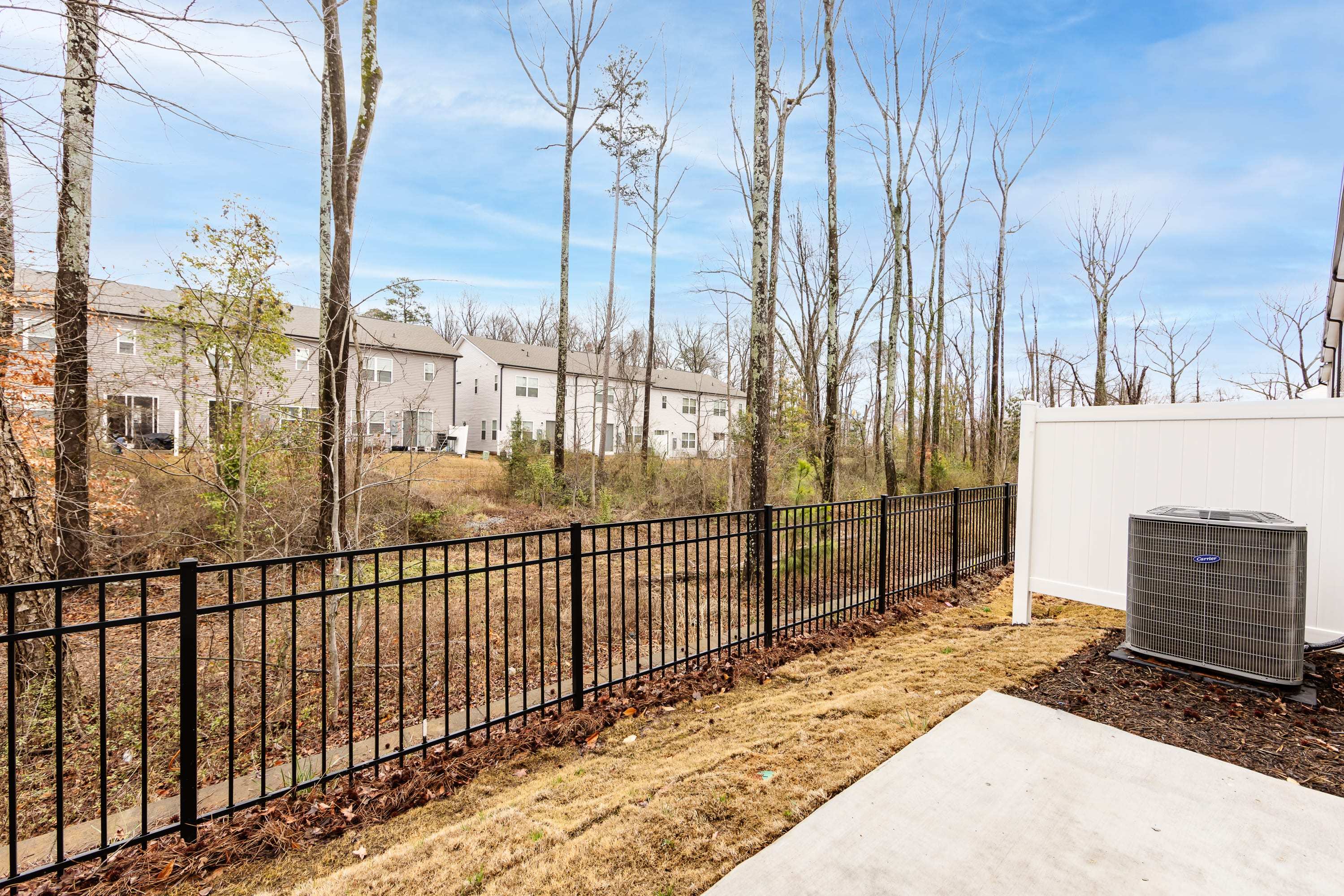 6017 Longar Lane