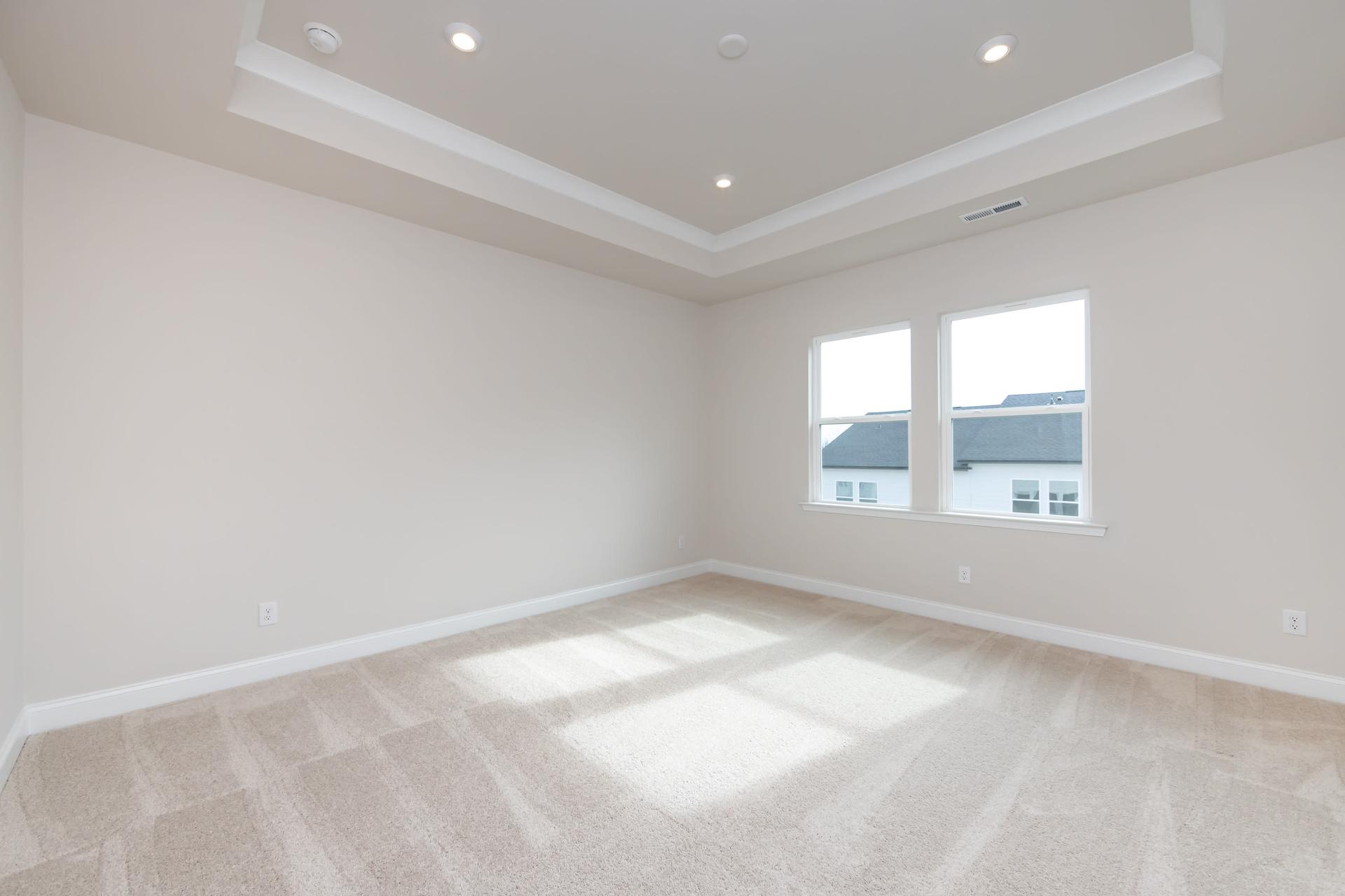 909 Archway Ln