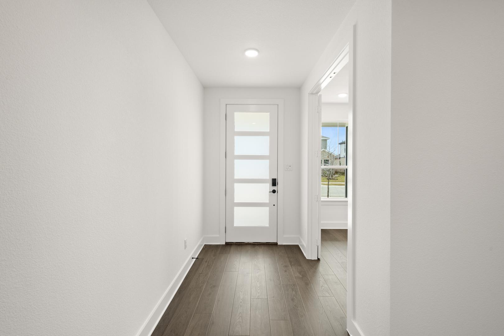 1725 Nesting Robin Lane