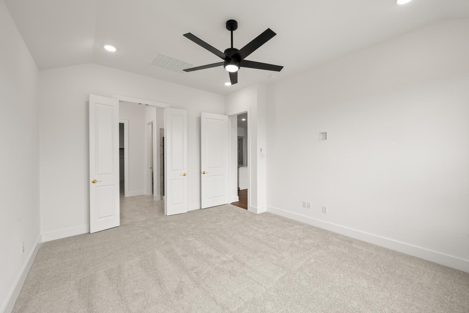 1725 Nesting Robin Lane