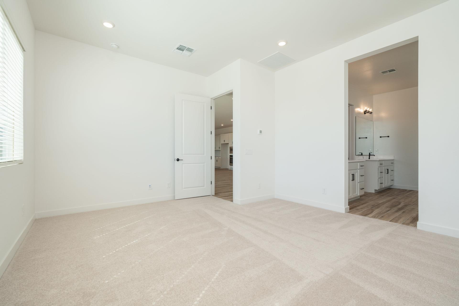 17629 W Highland Avenue