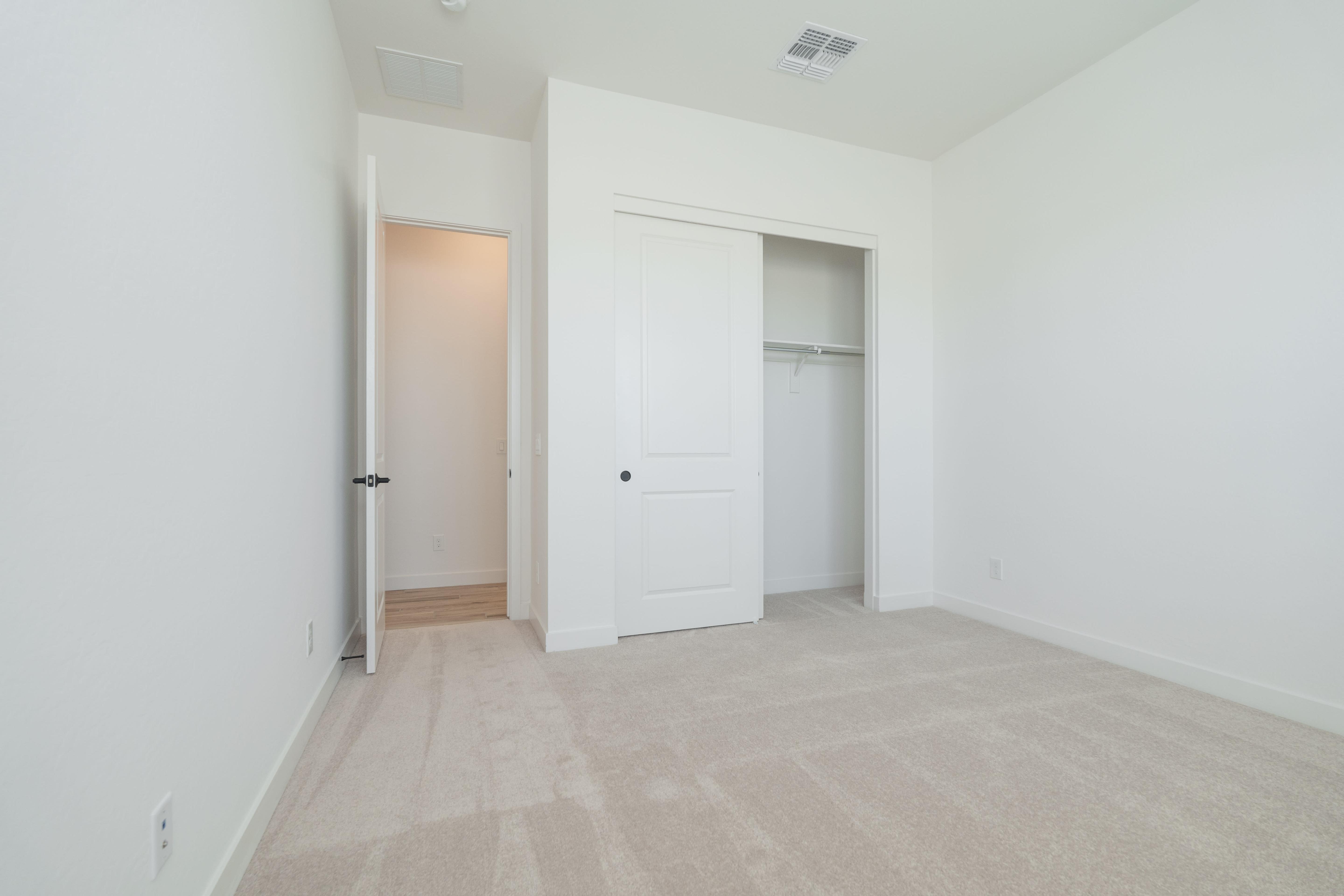 17629 W Highland Avenue
