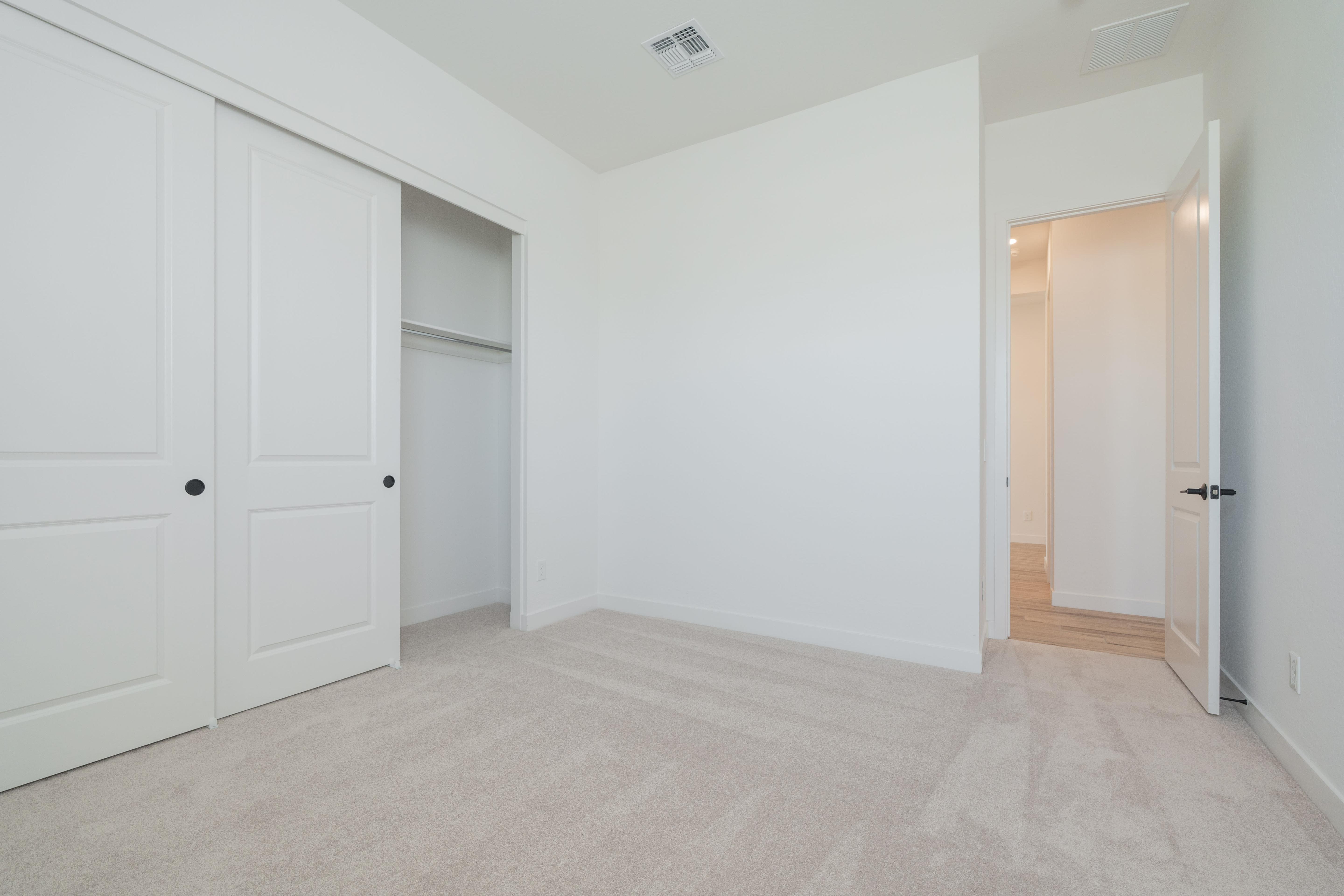 17629 W Highland Avenue