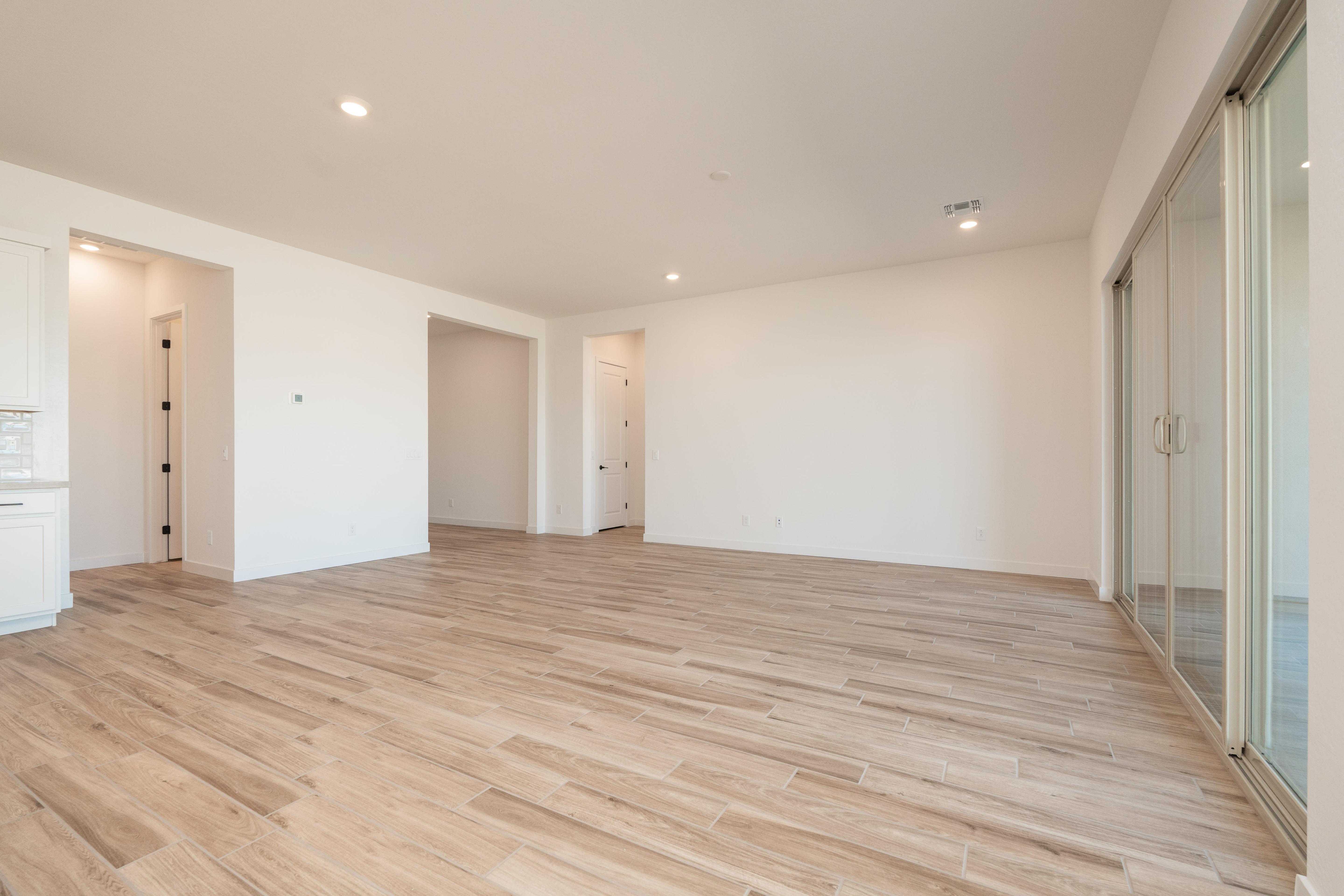 17638 W Highland Avenue
