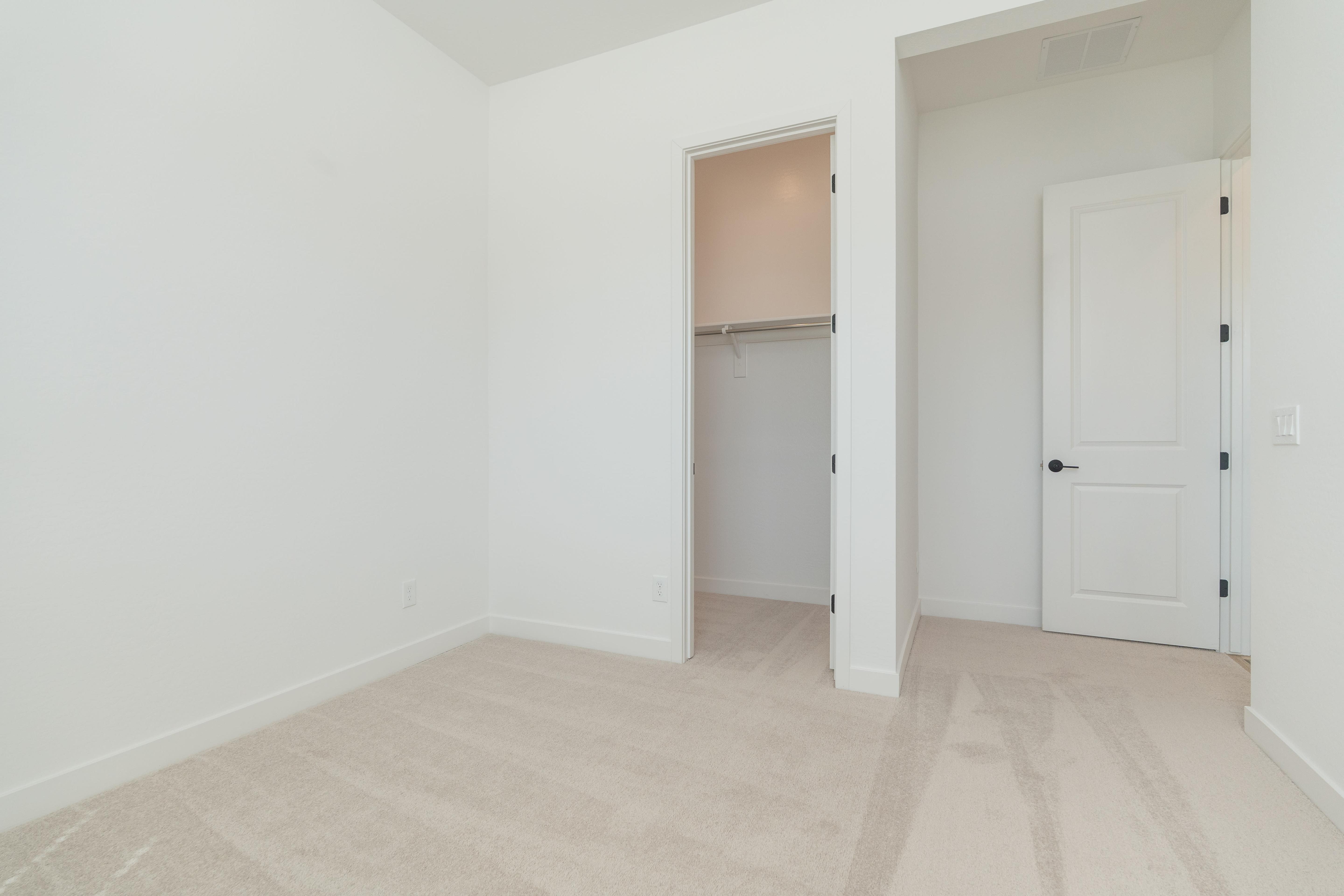 17638 W Highland Avenue