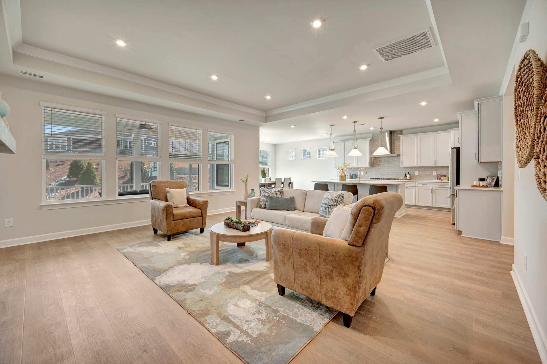 123 Firefly Ln