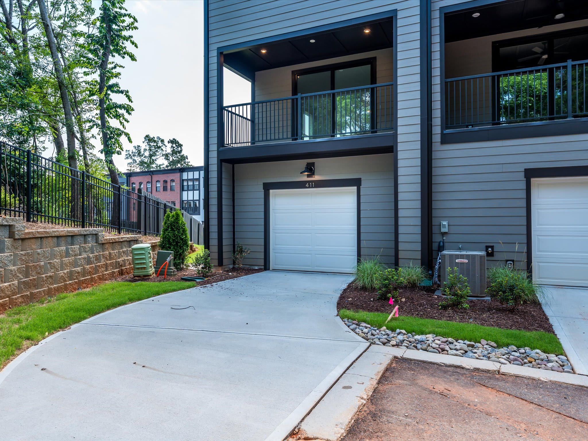 411 Old Town Village Rd