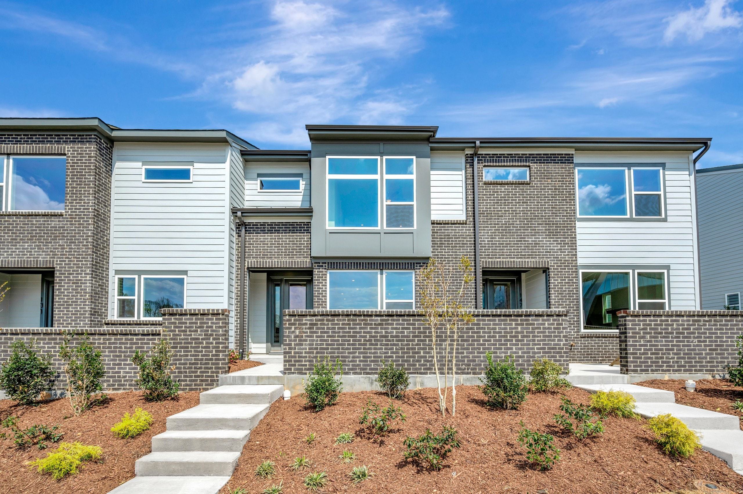 143 Parkland Dr