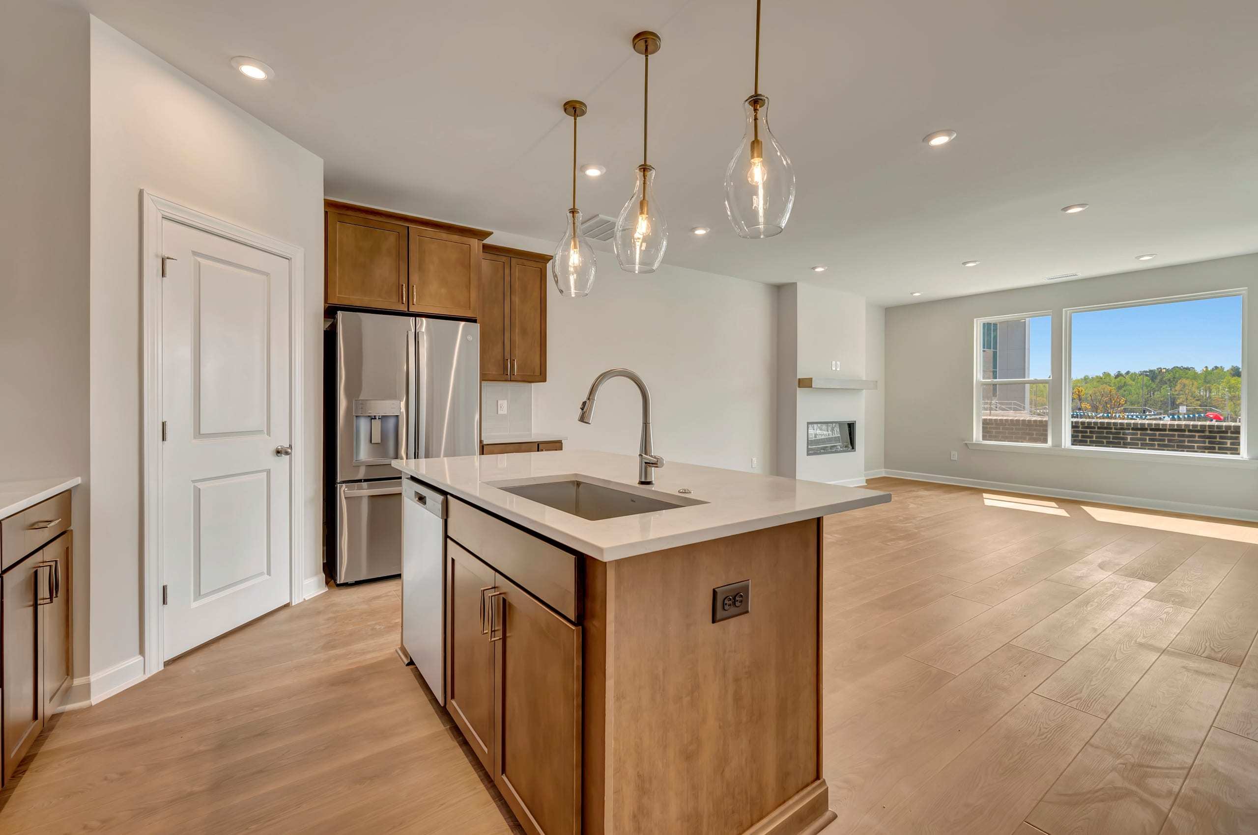 143 Parkland Dr