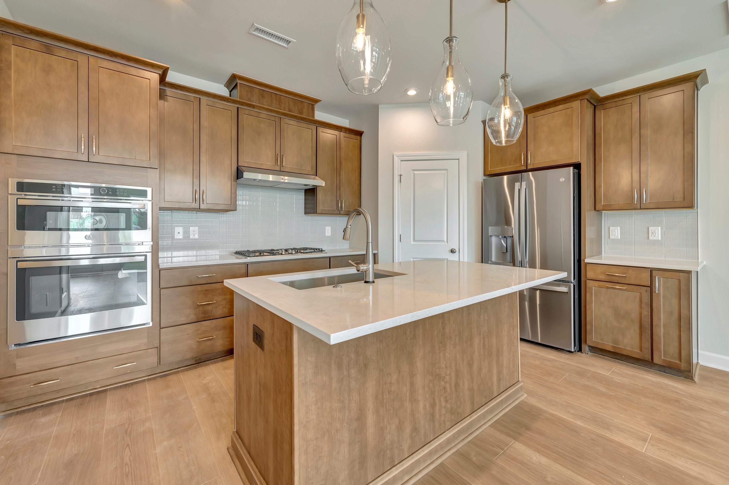 143 Parkland Dr