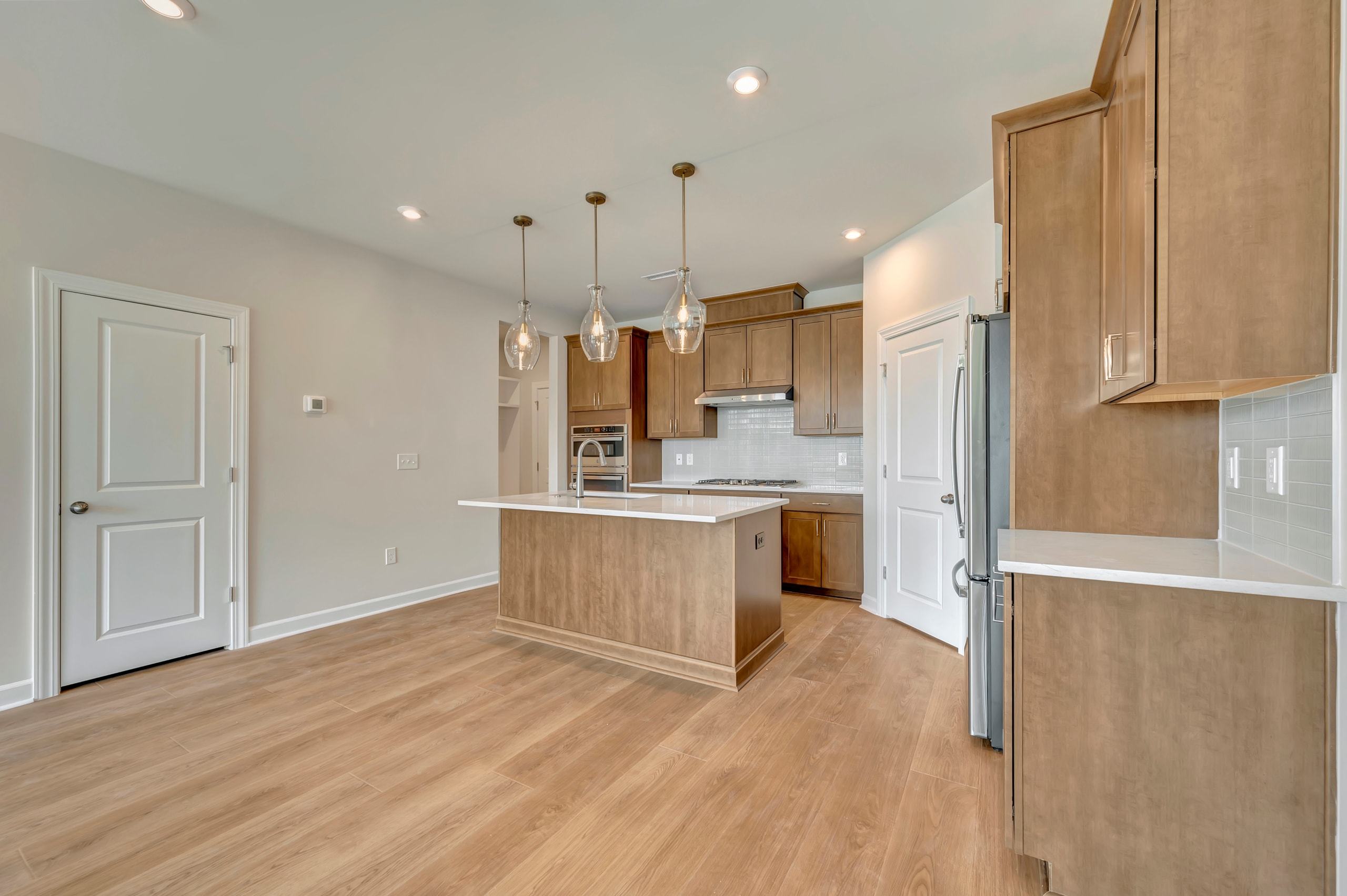 143 Parkland Dr
