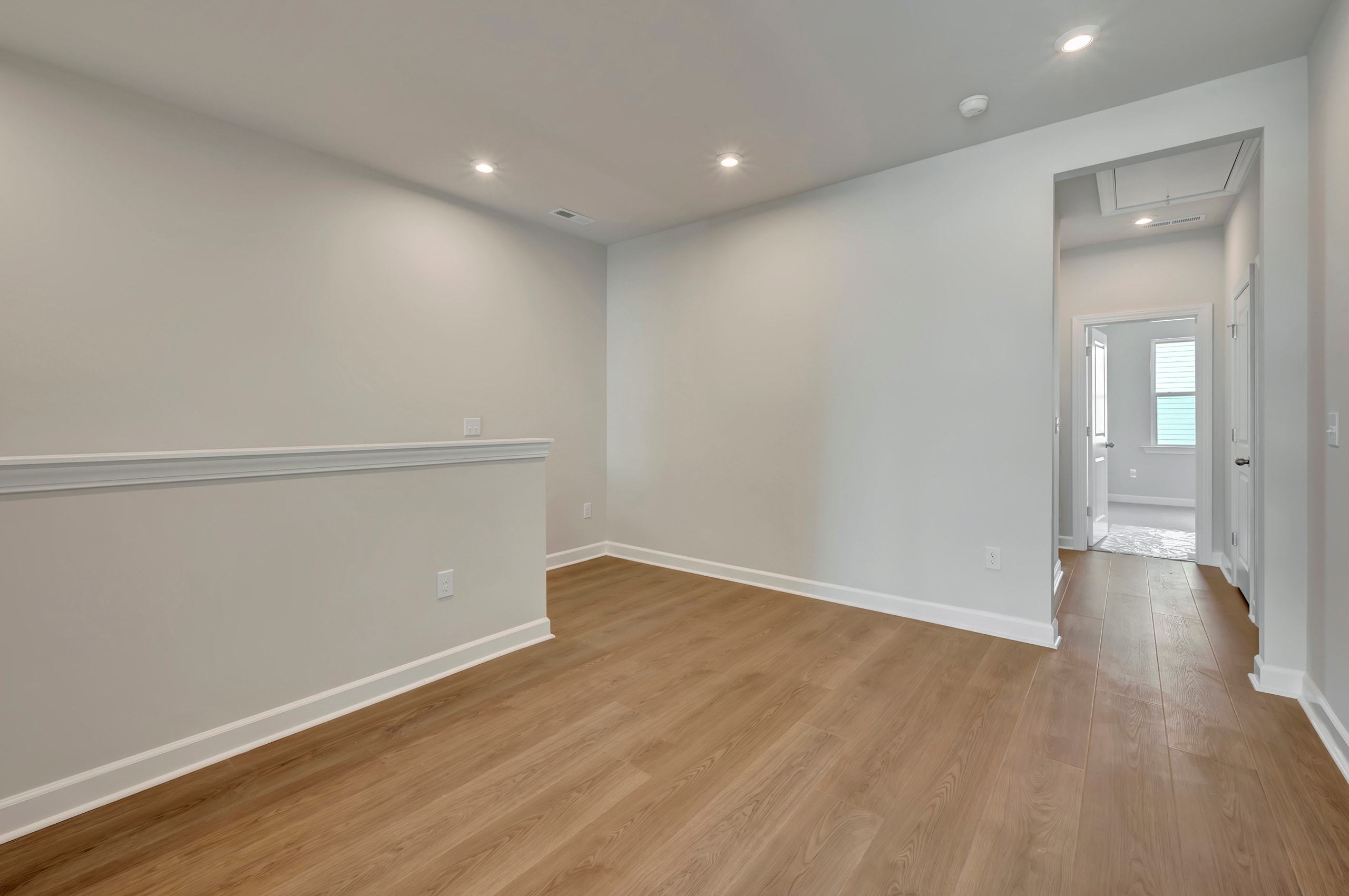 143 Parkland Dr