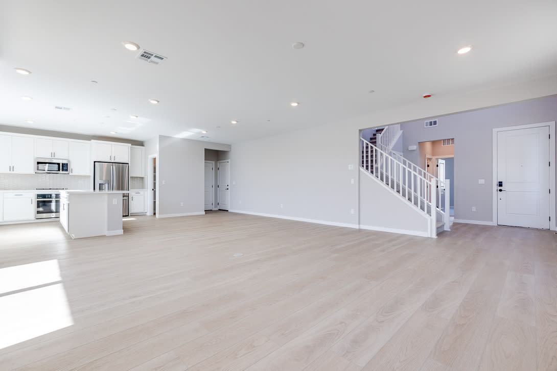 10473 Mountain Aster Avenue