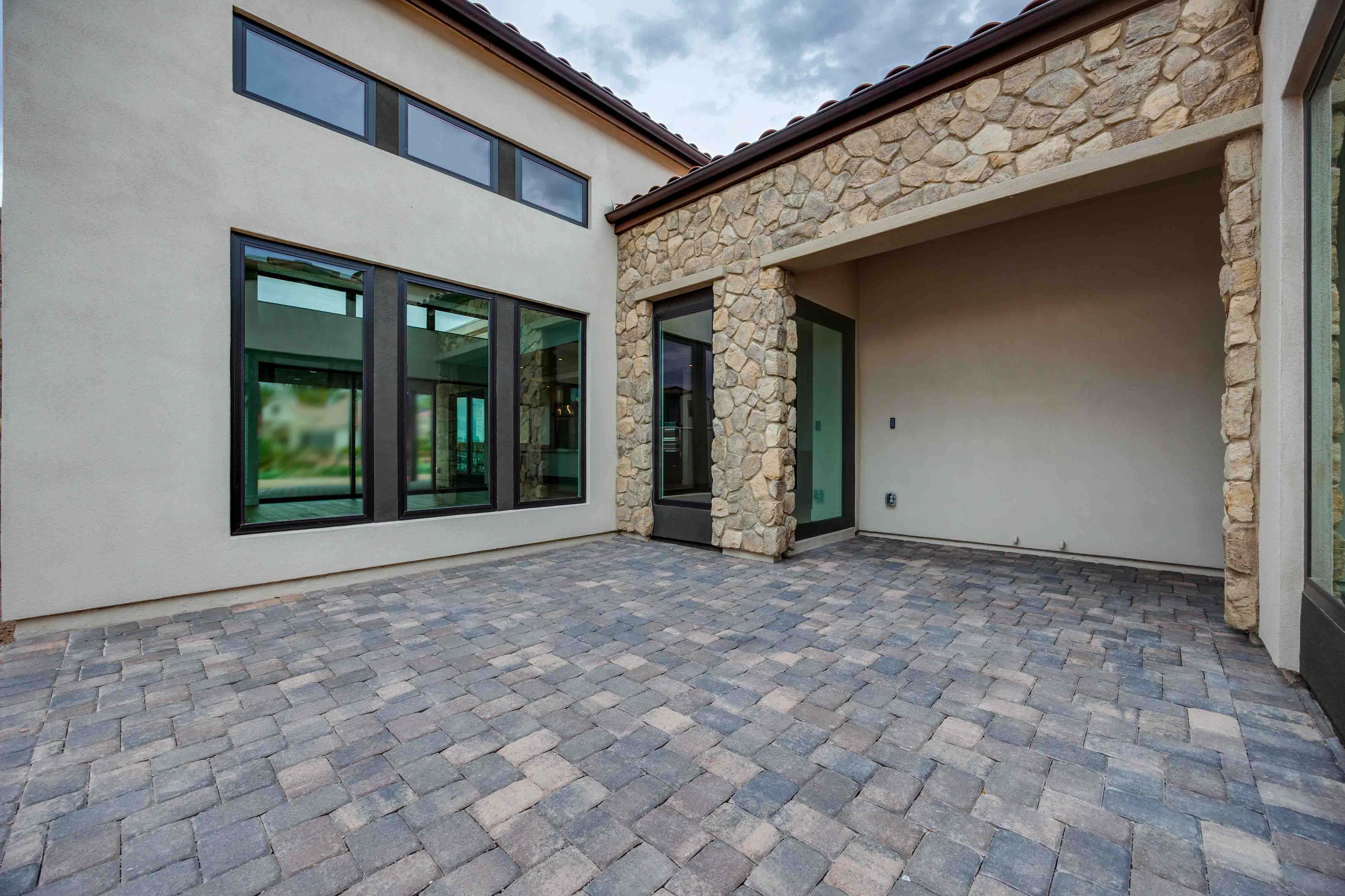 58 BELLISSIMA LAGO COURT