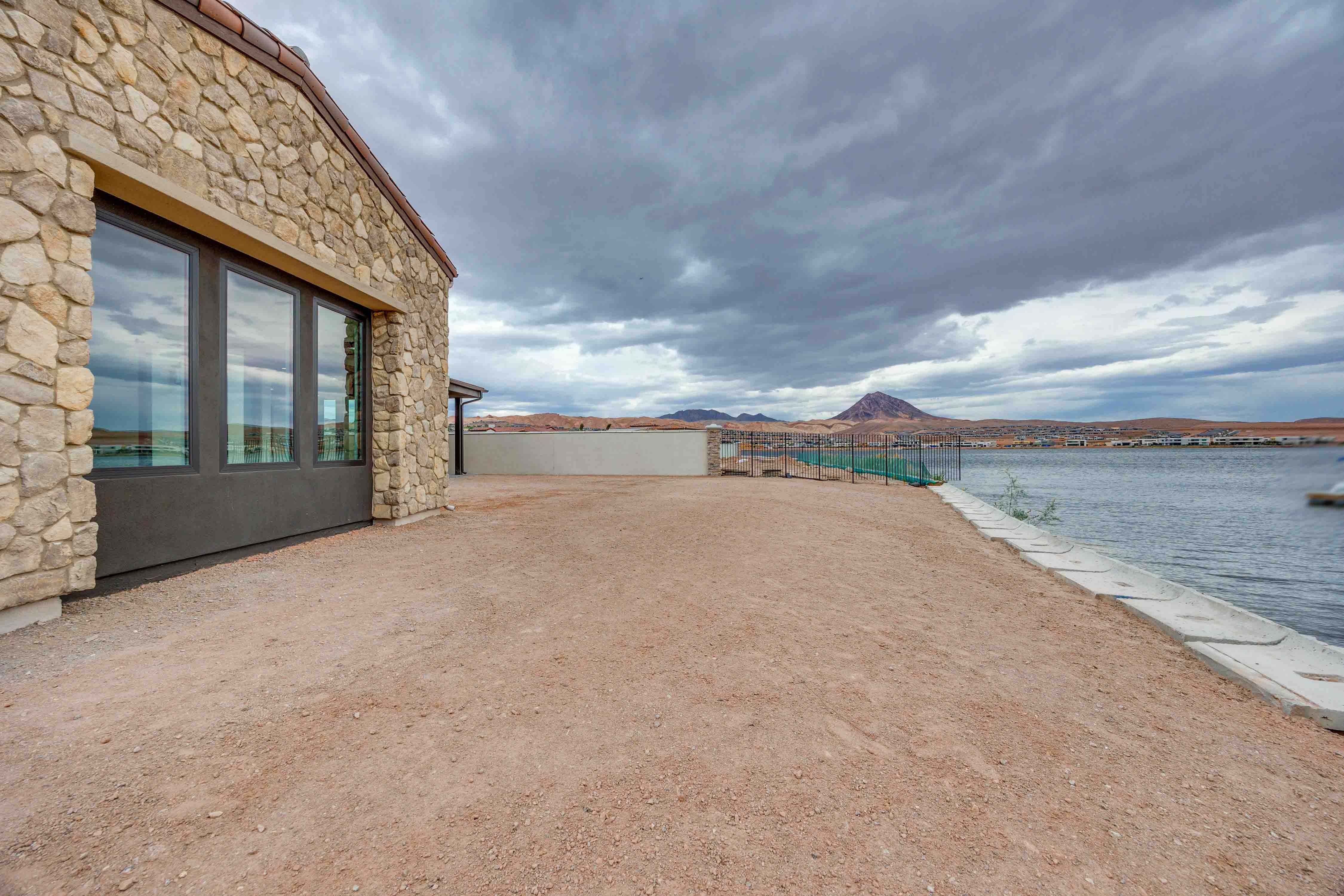 58 BELLISSIMA LAGO COURT