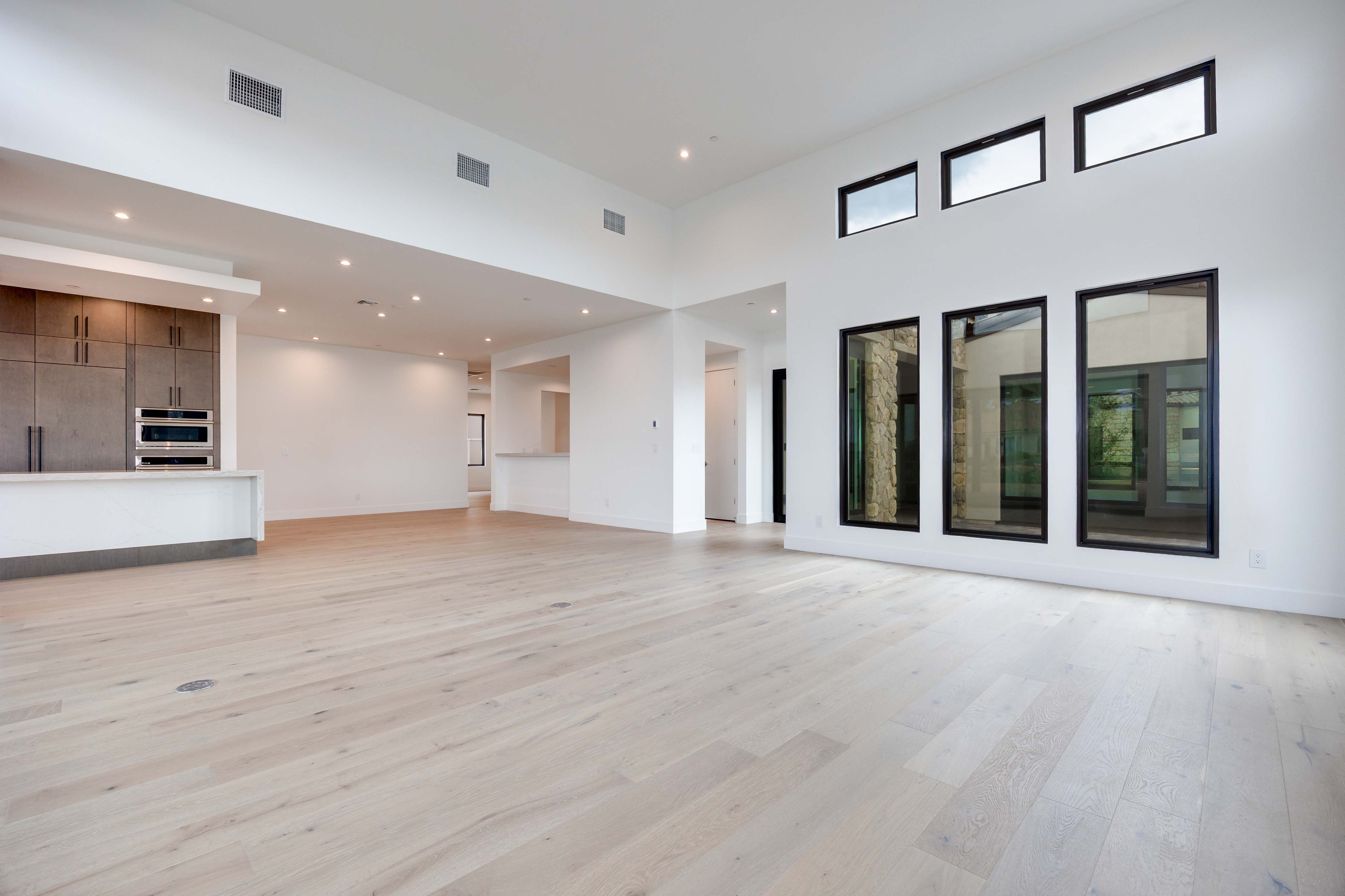 58 BELLISSIMA LAGO COURT