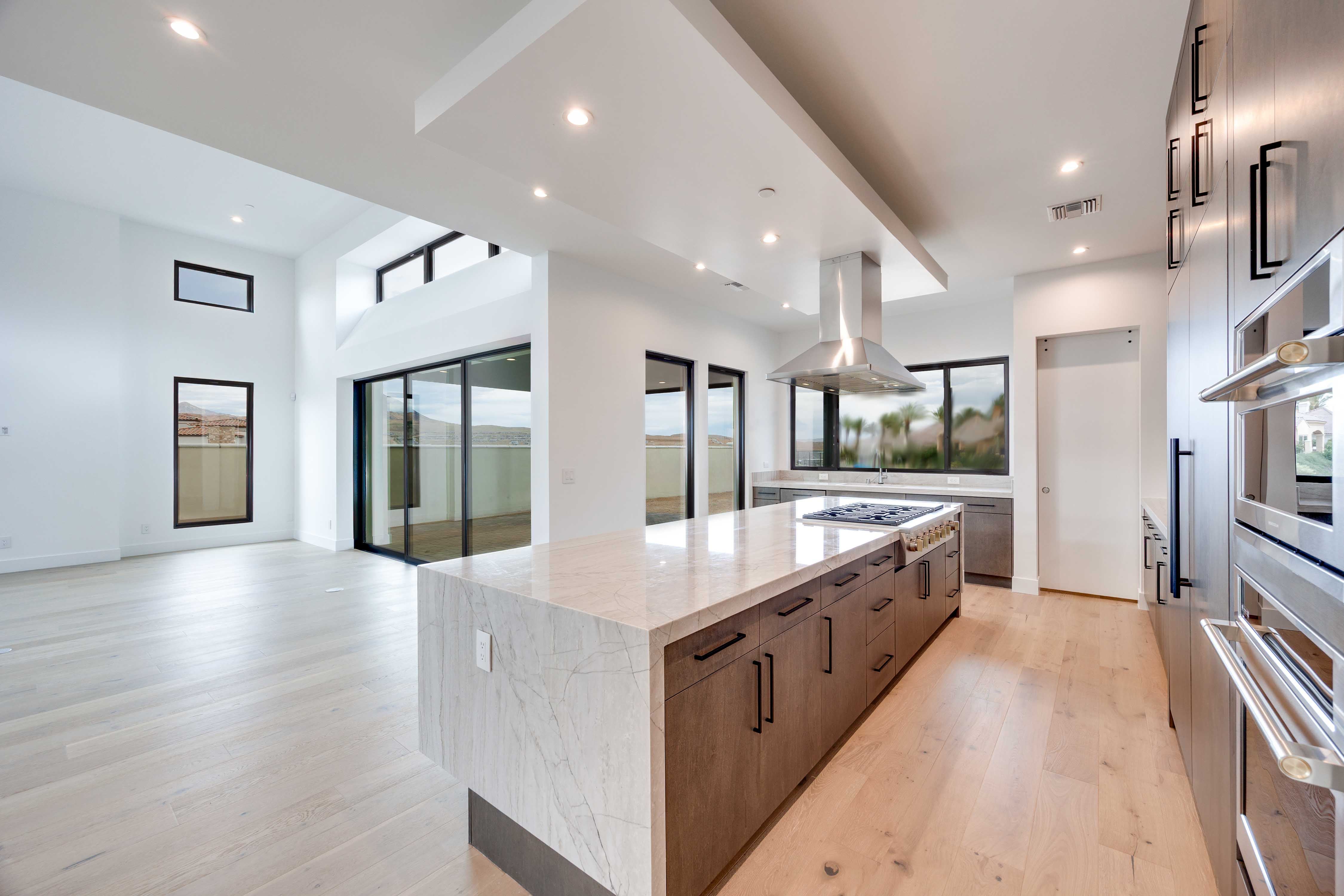 58 BELLISSIMA LAGO COURT