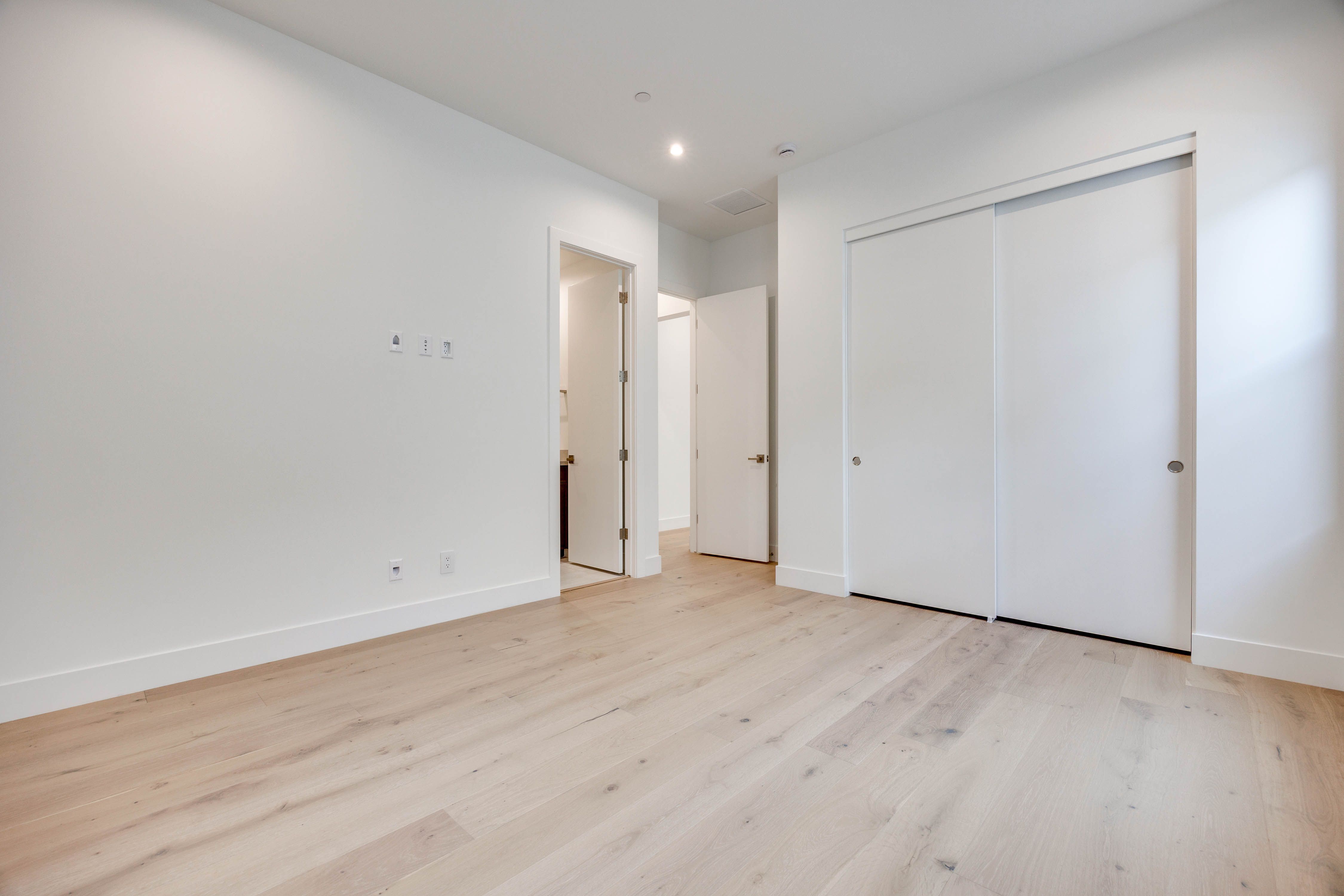 58 BELLISSIMA LAGO COURT