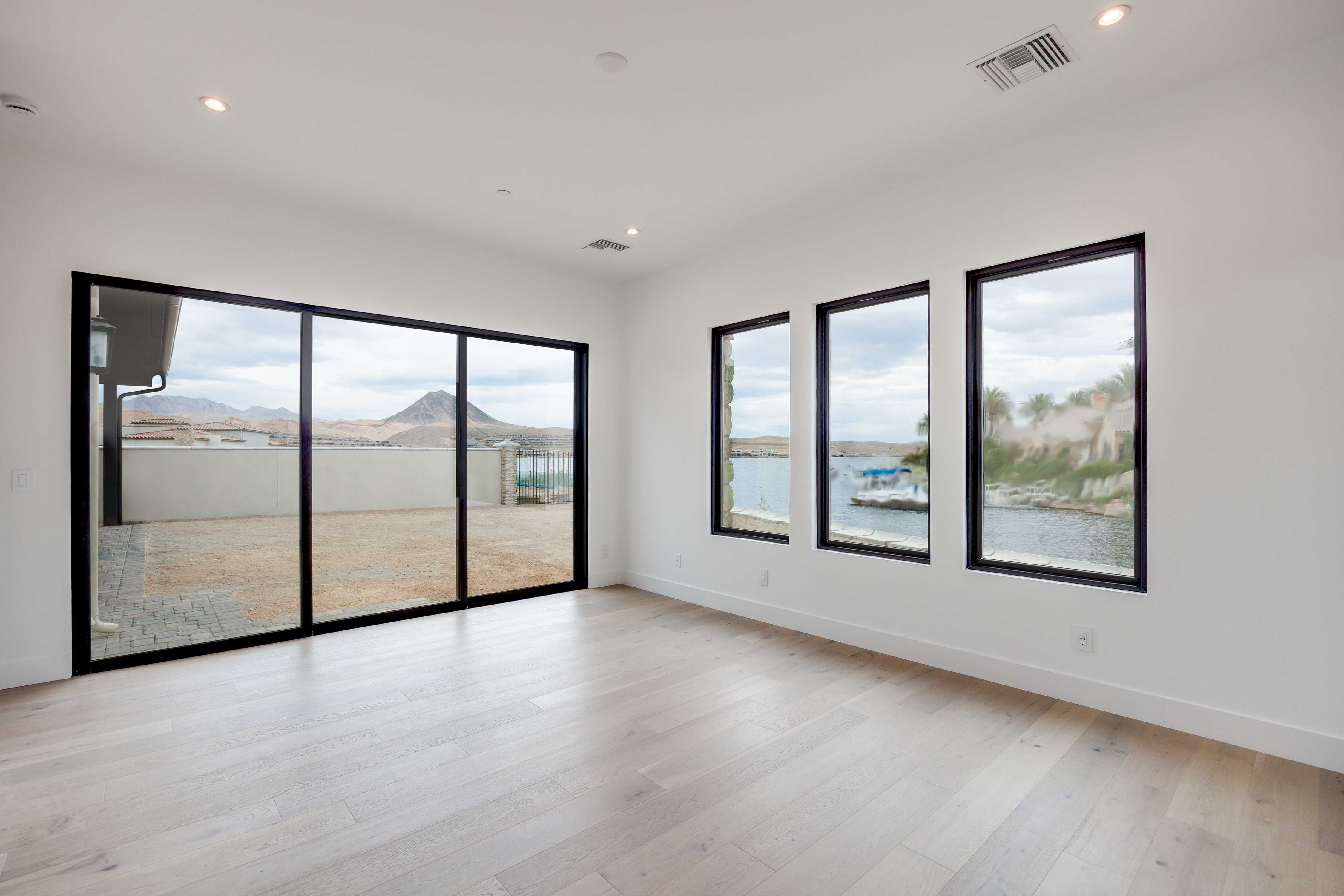 58 BELLISSIMA LAGO COURT