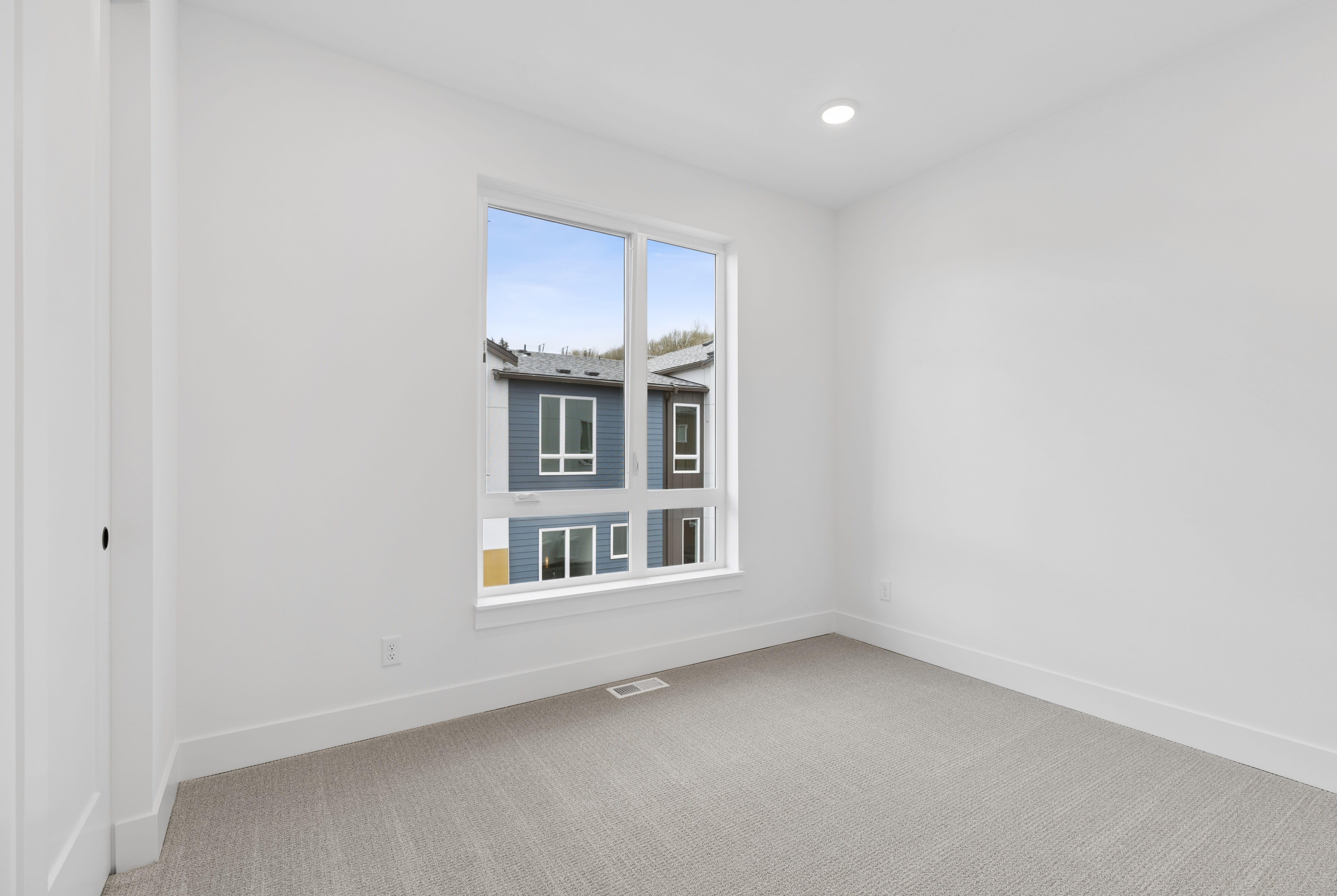 12207 137th PL NE Bldg 26-103