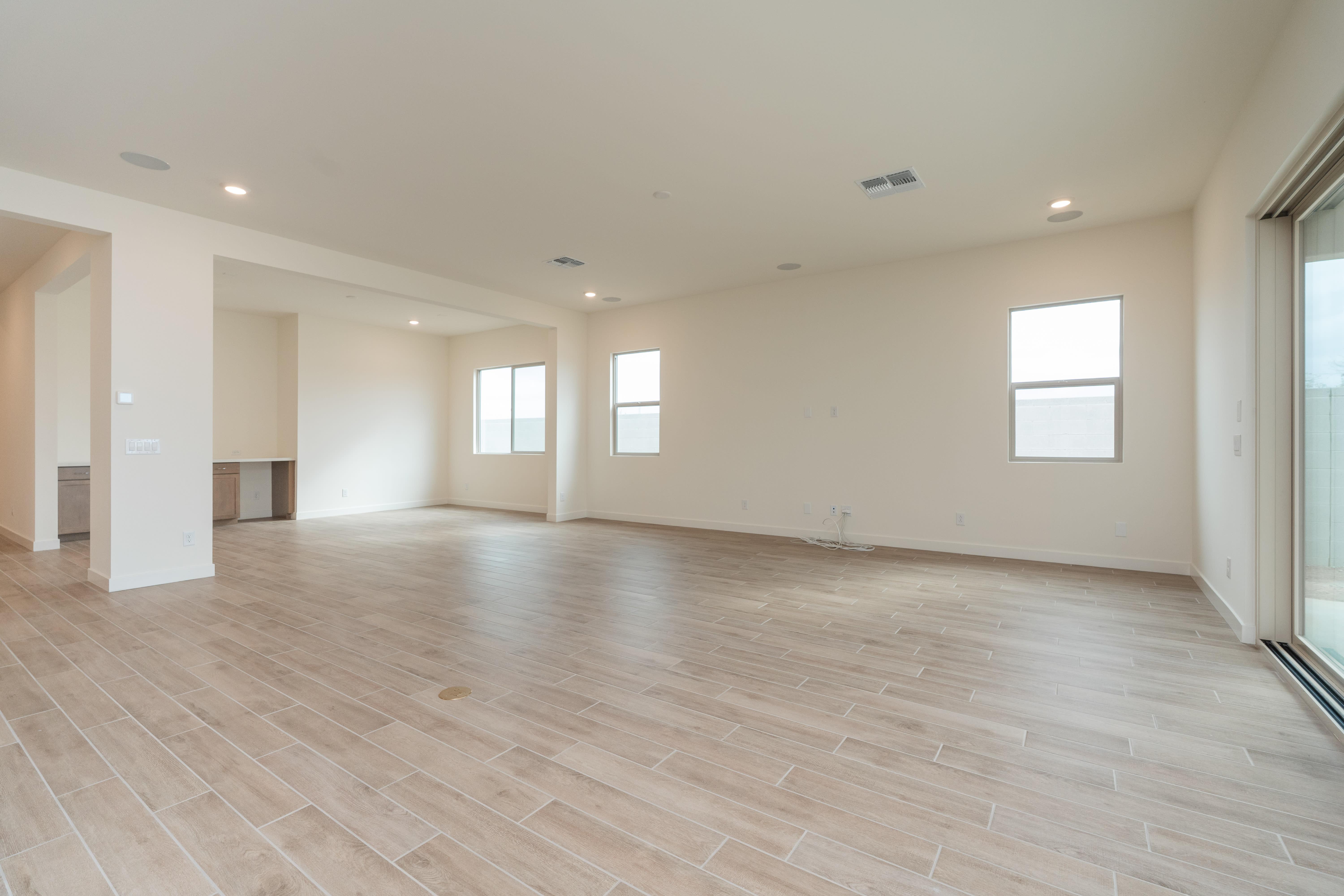 2603 E ALFONSO DR