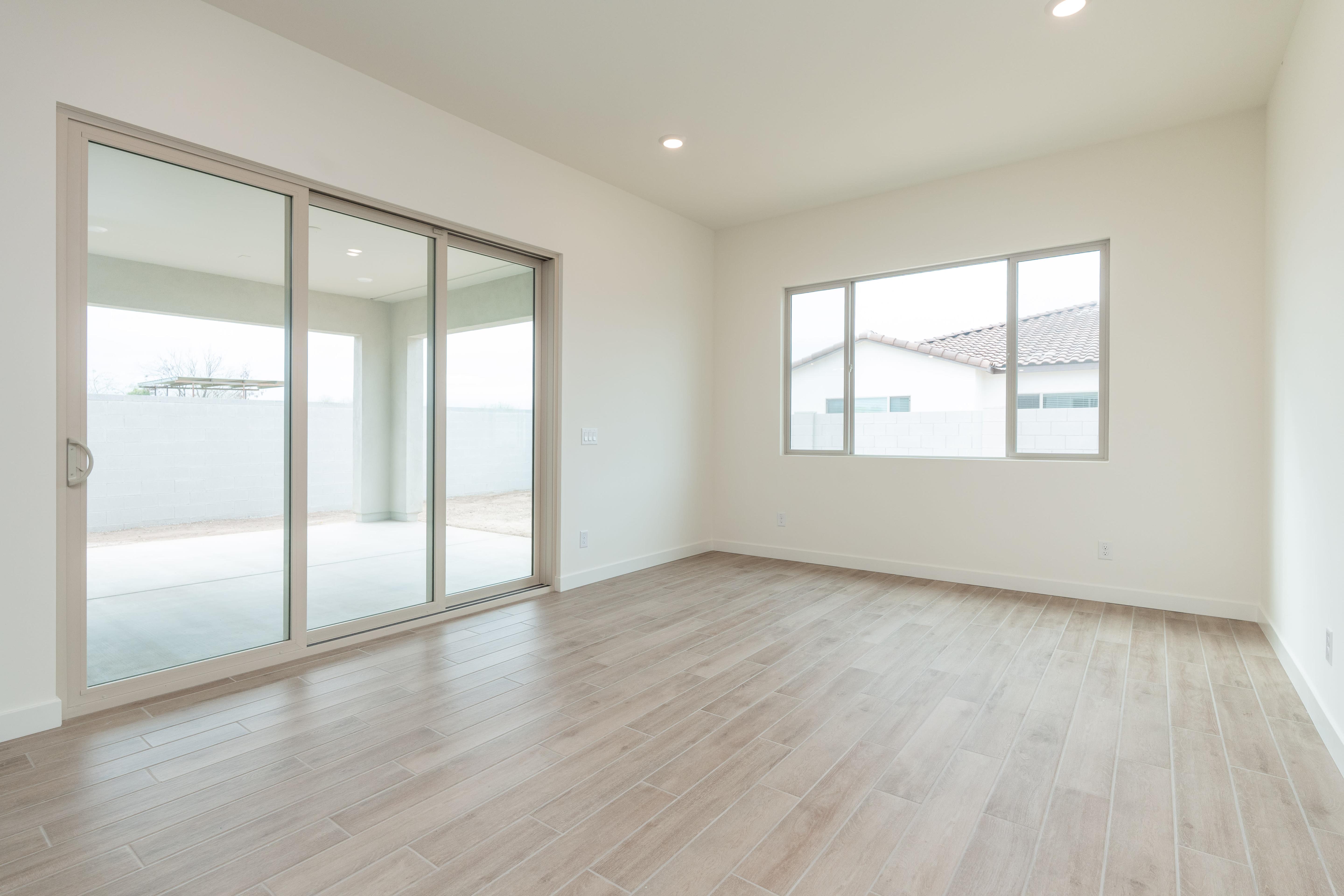 2603 E ALFONSO DR