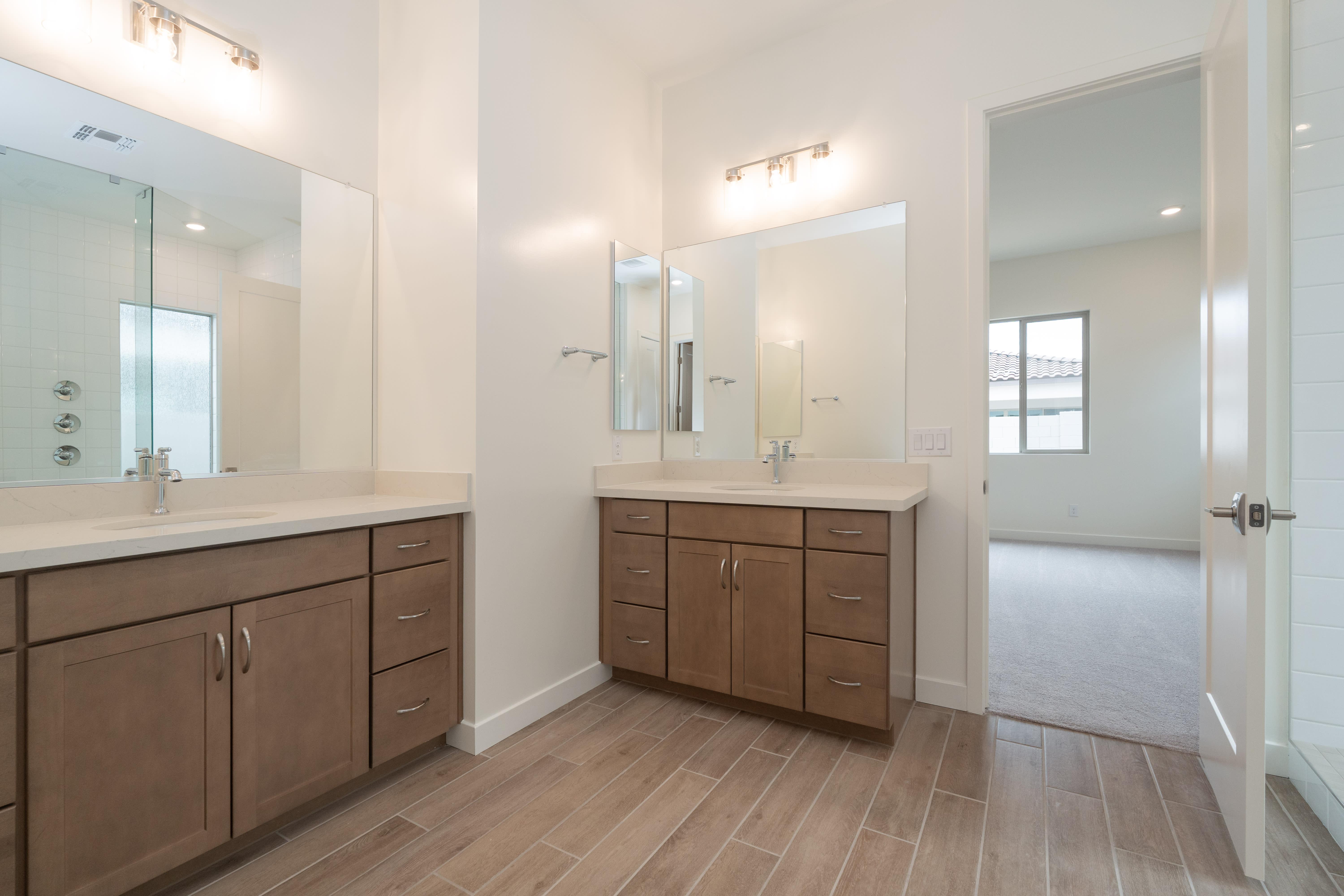 2603 E ALFONSO DR