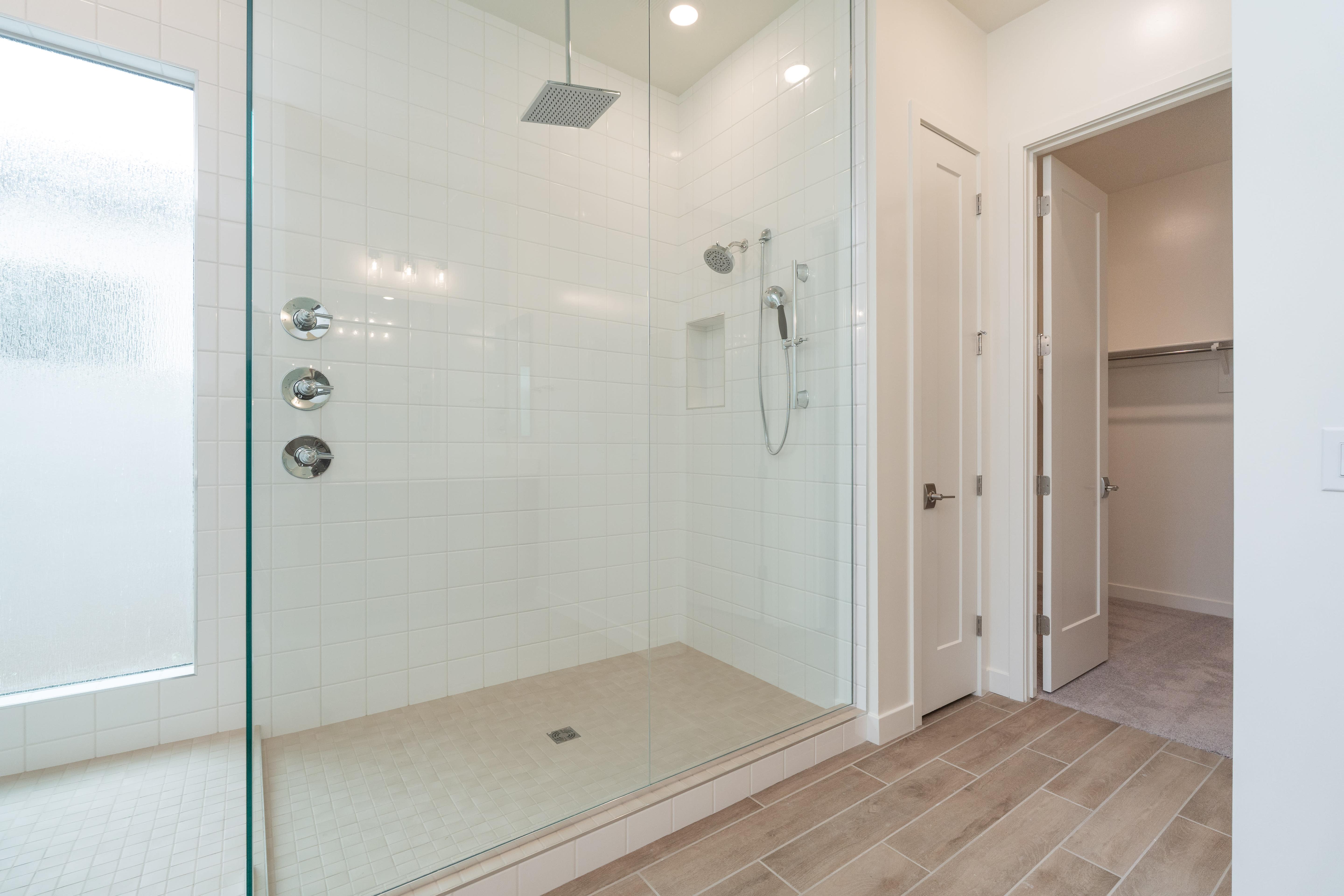 2603 E ALFONSO DR